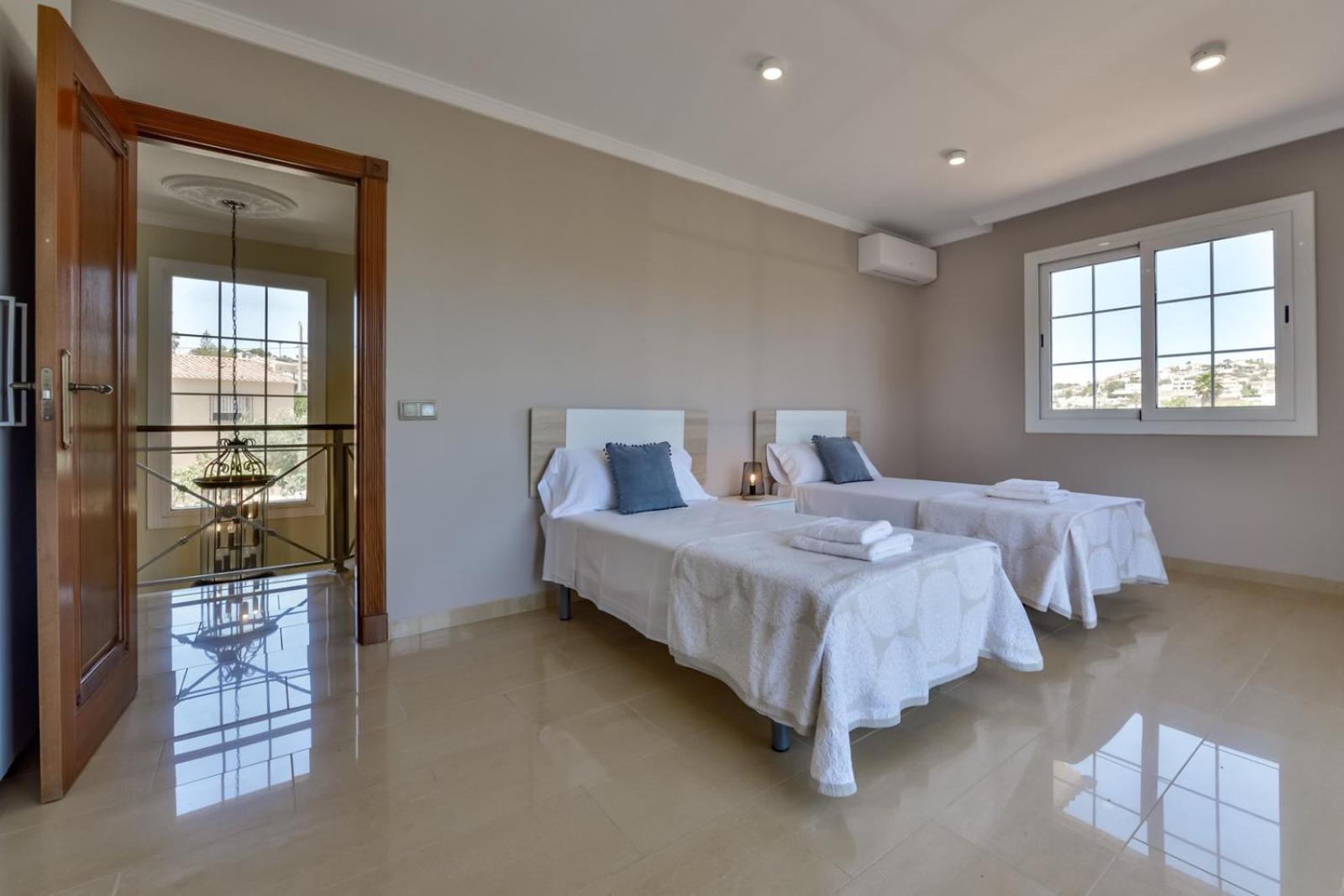 Guzman - Senieta Villa