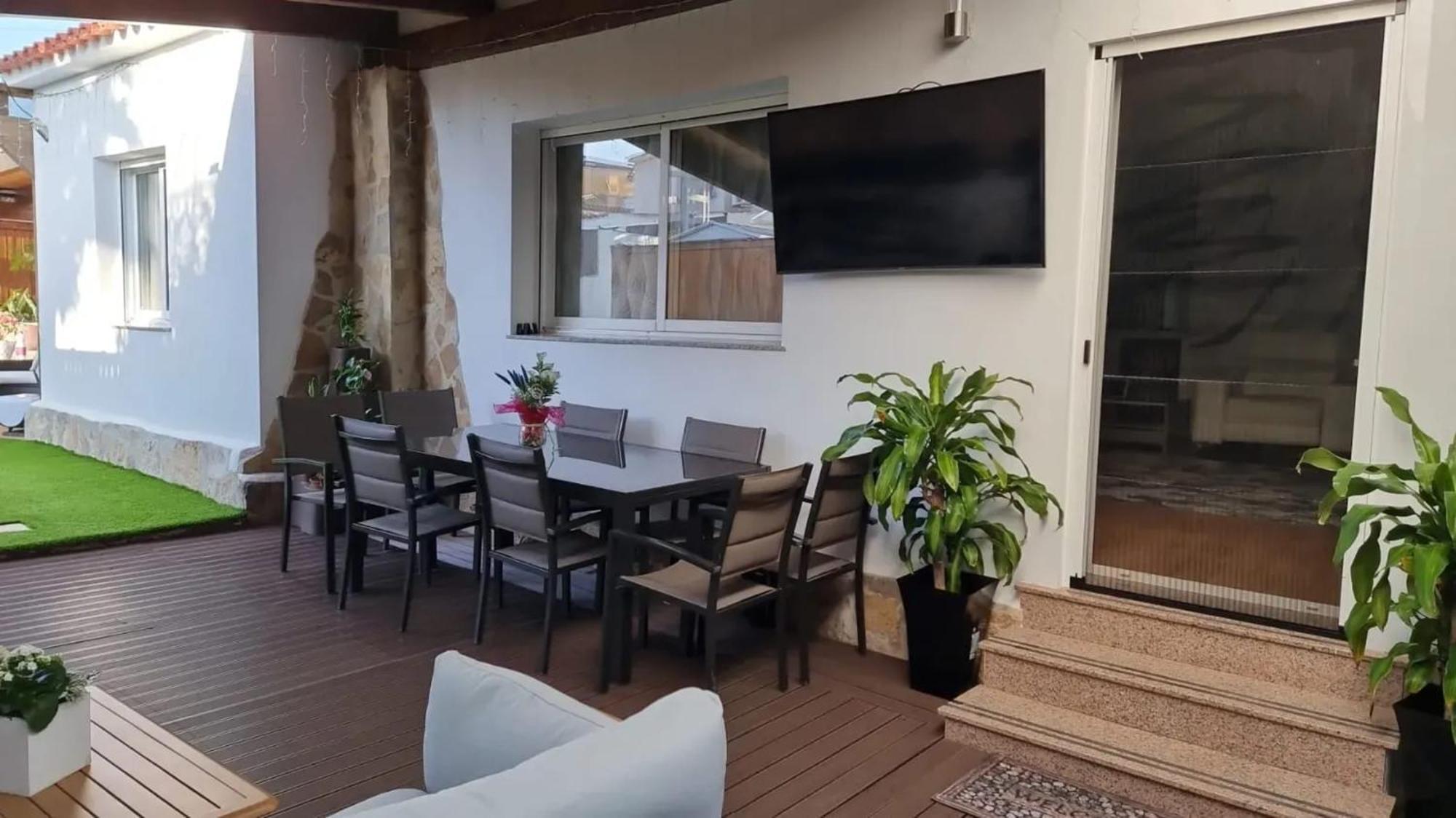 Sunny With Private Pool In + Enclosed Garden *