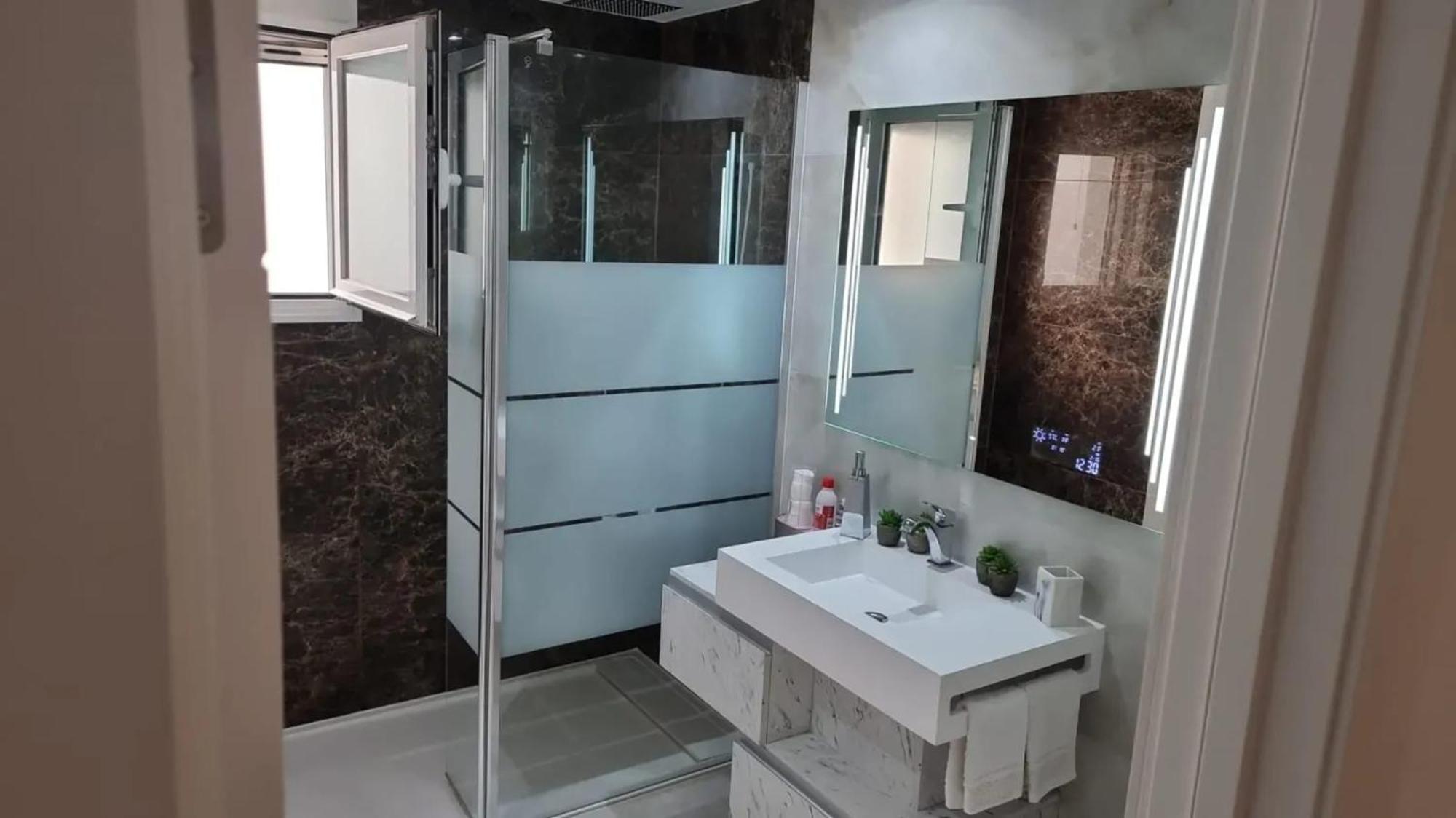 Sunny With Private Pool In + Enclosed Garden Calpe