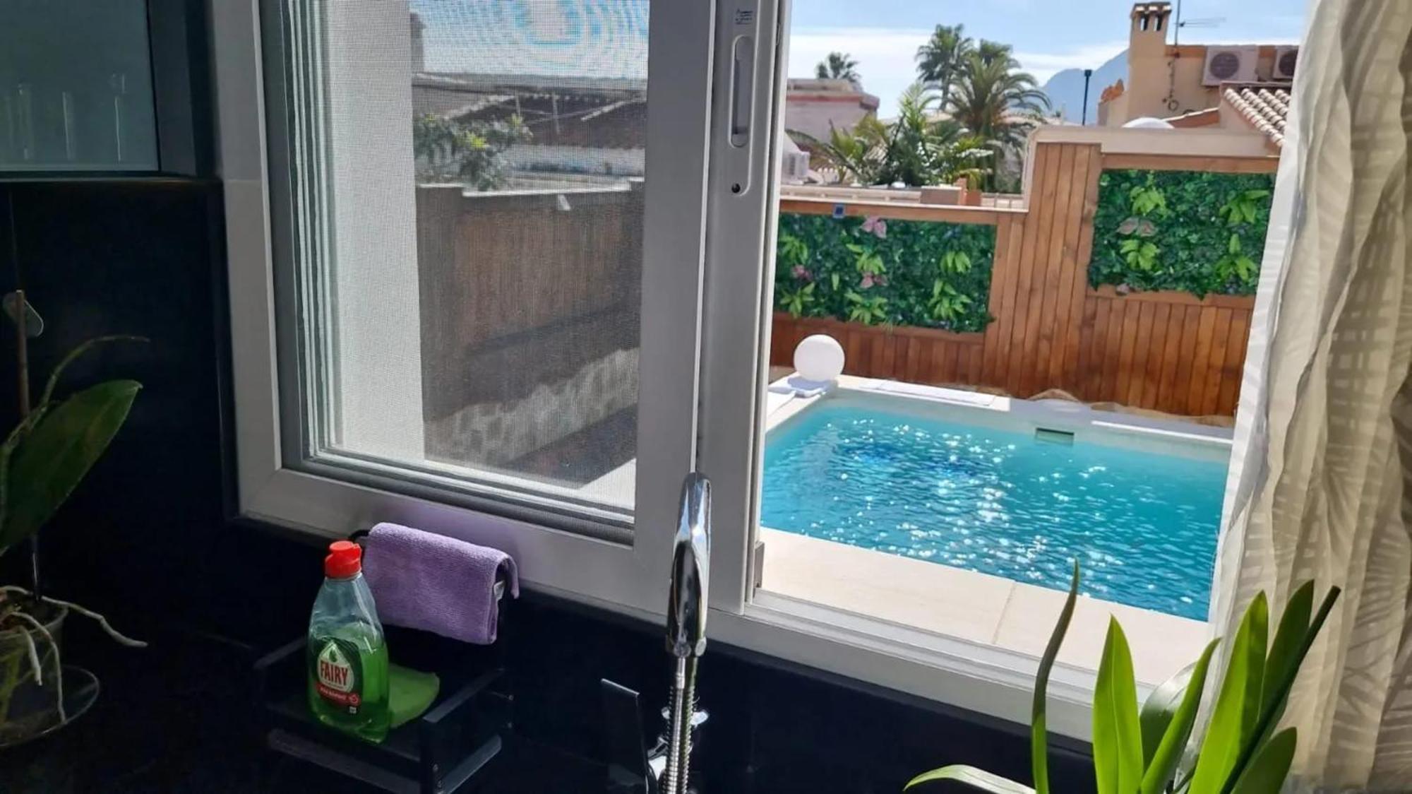 Villa Sunny With Private Pool In + Enclosed Garden Calpe