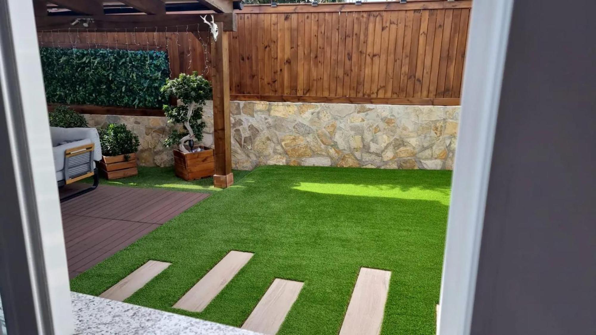 Sunny With Private Pool In + Enclosed Garden