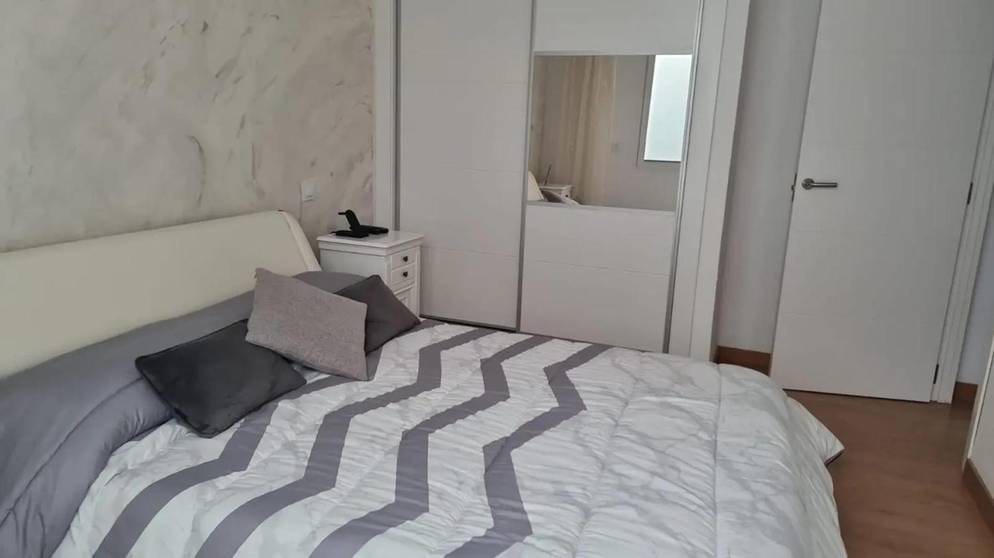 Villa Sunny With Private Pool In + Enclosed Garden