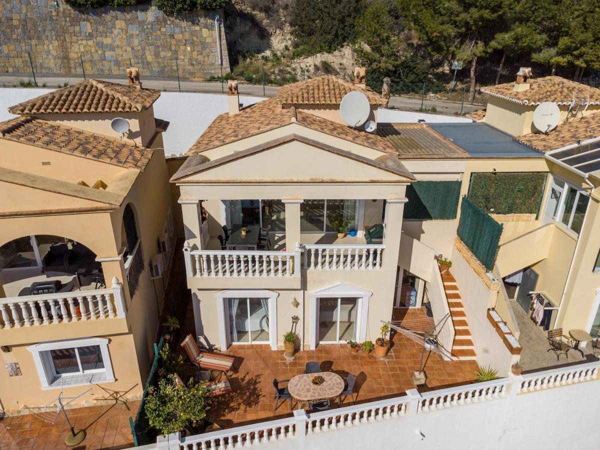 Сasa de vacaciones House With Sea Views