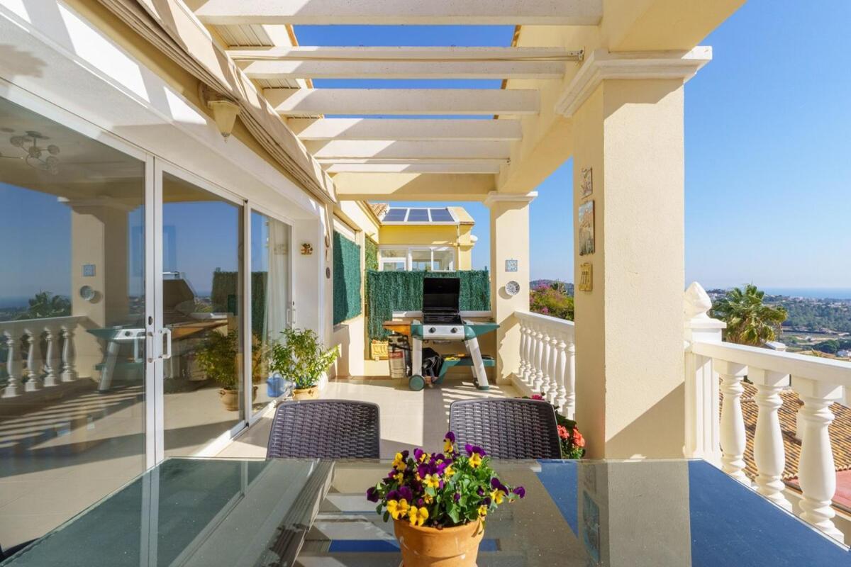 Сasa de vacaciones House With Sea Views