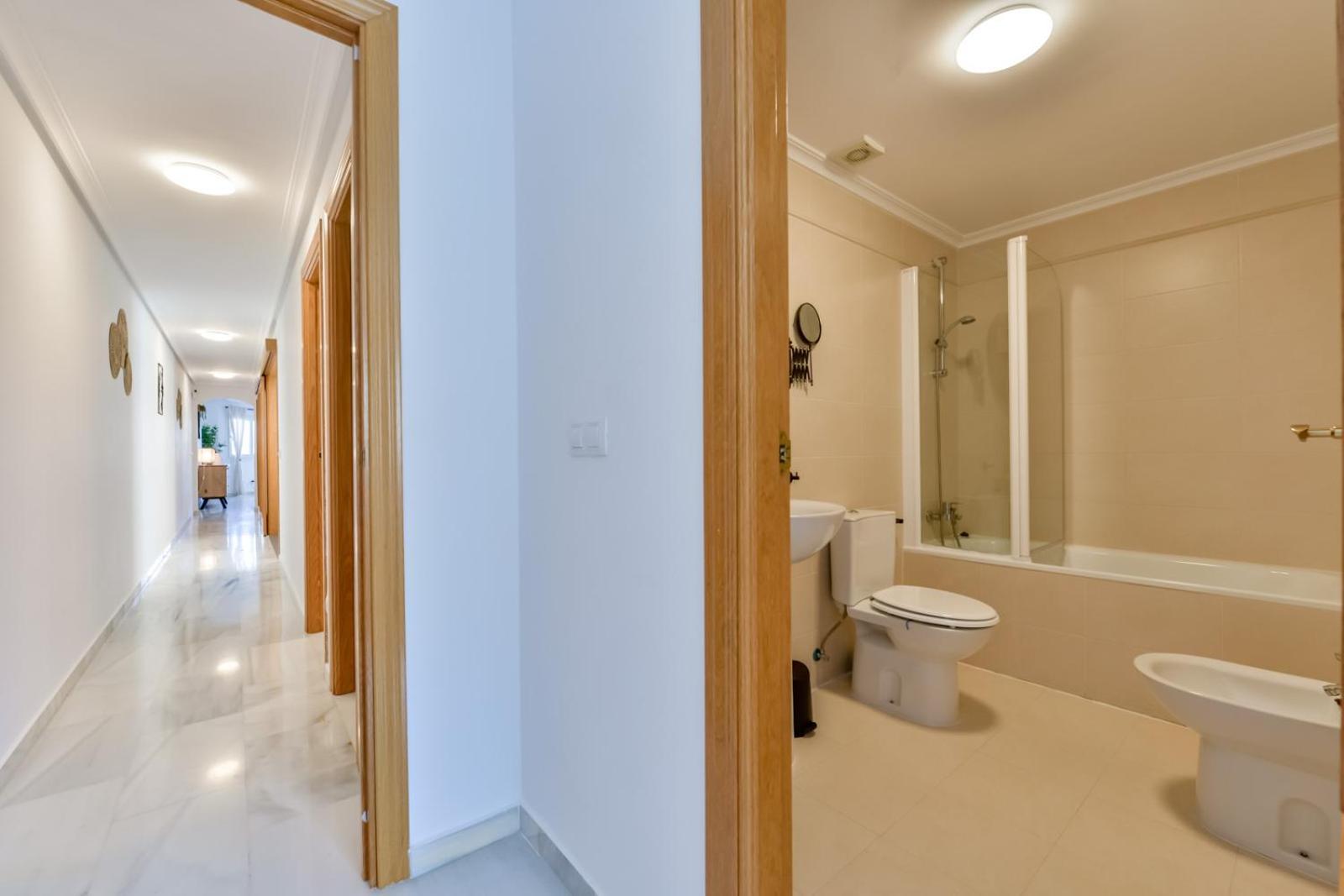 Modern Quiet 3 Bdrs Flat In The Heart Of Apartamento *
