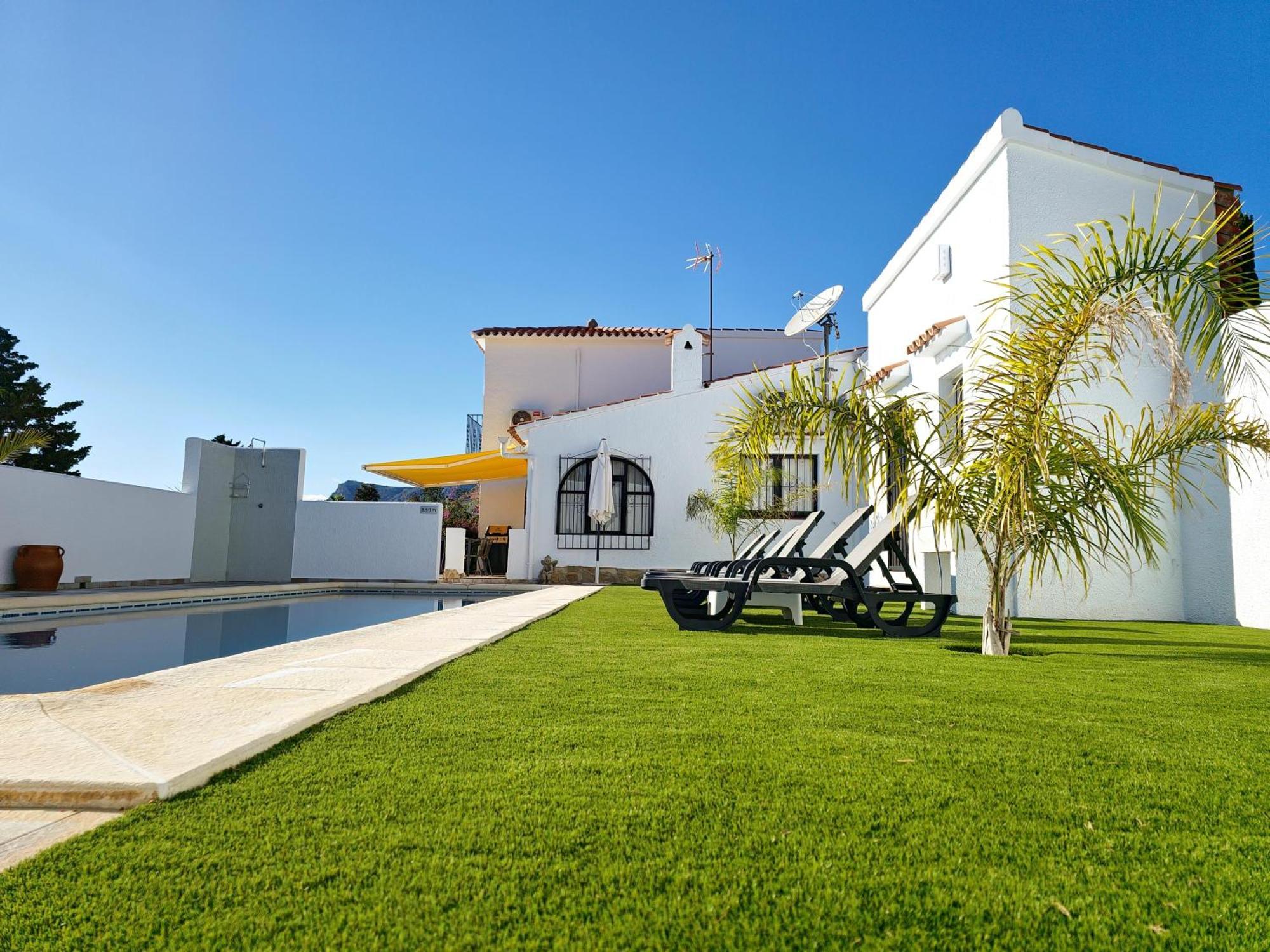 La Novela Villa *