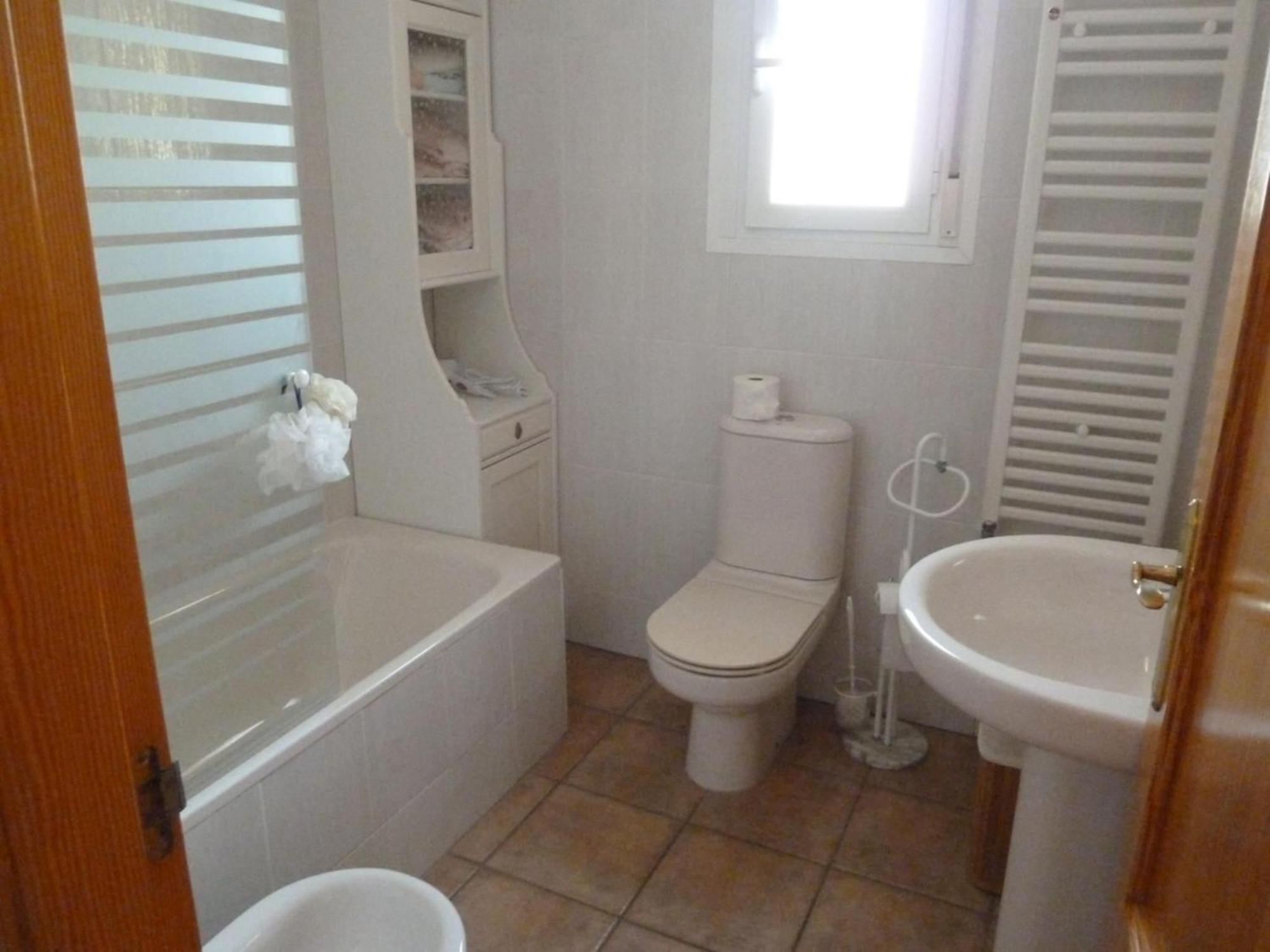 3 Bedroom, 2 Bathroom With 2 Pools And A Shared Paddling Pool * Calpe
