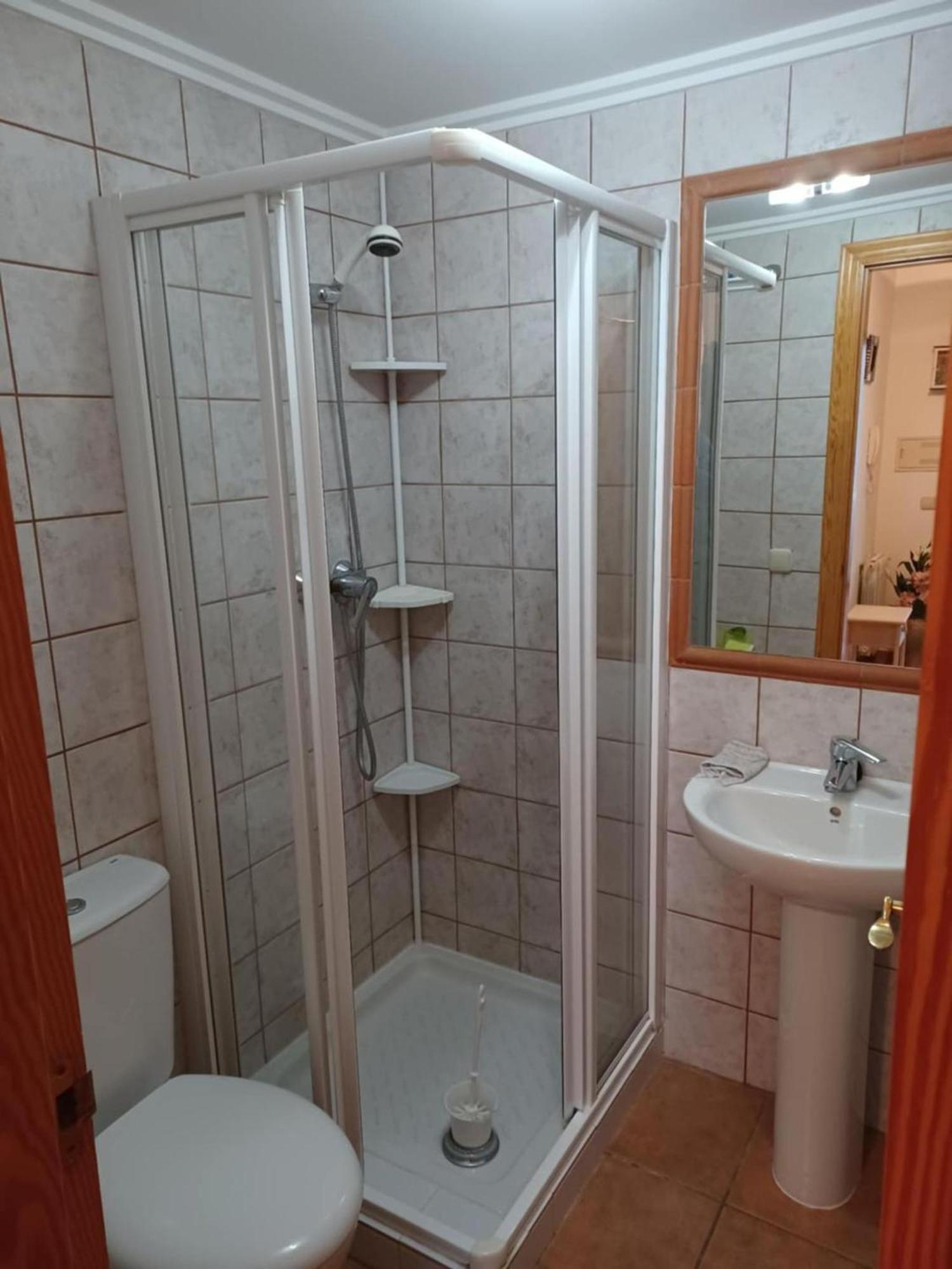 3 Bedroom, 2 Bathroom With 2 Pools And A Shared Paddling Pool * Calpe