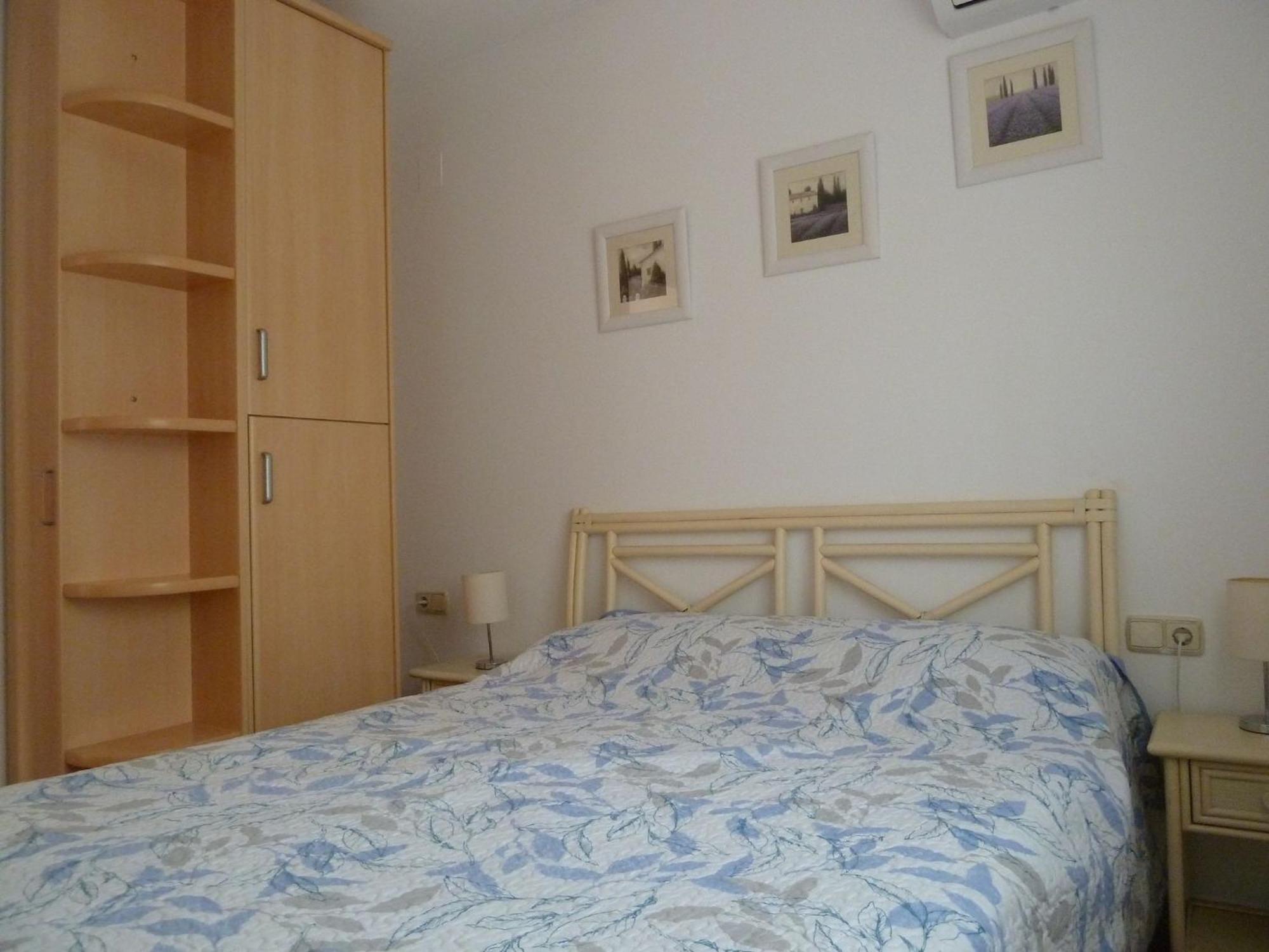 3 Bedroom, 2 Bathroom With 2 Pools And A Shared Paddling Pool Сasa de vacaciones Calpe