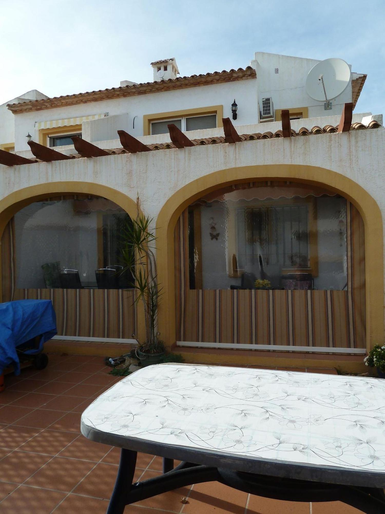 3 Bedroom, 2 Bathroom With 2 Pools And A Shared Paddling Pool Calpe