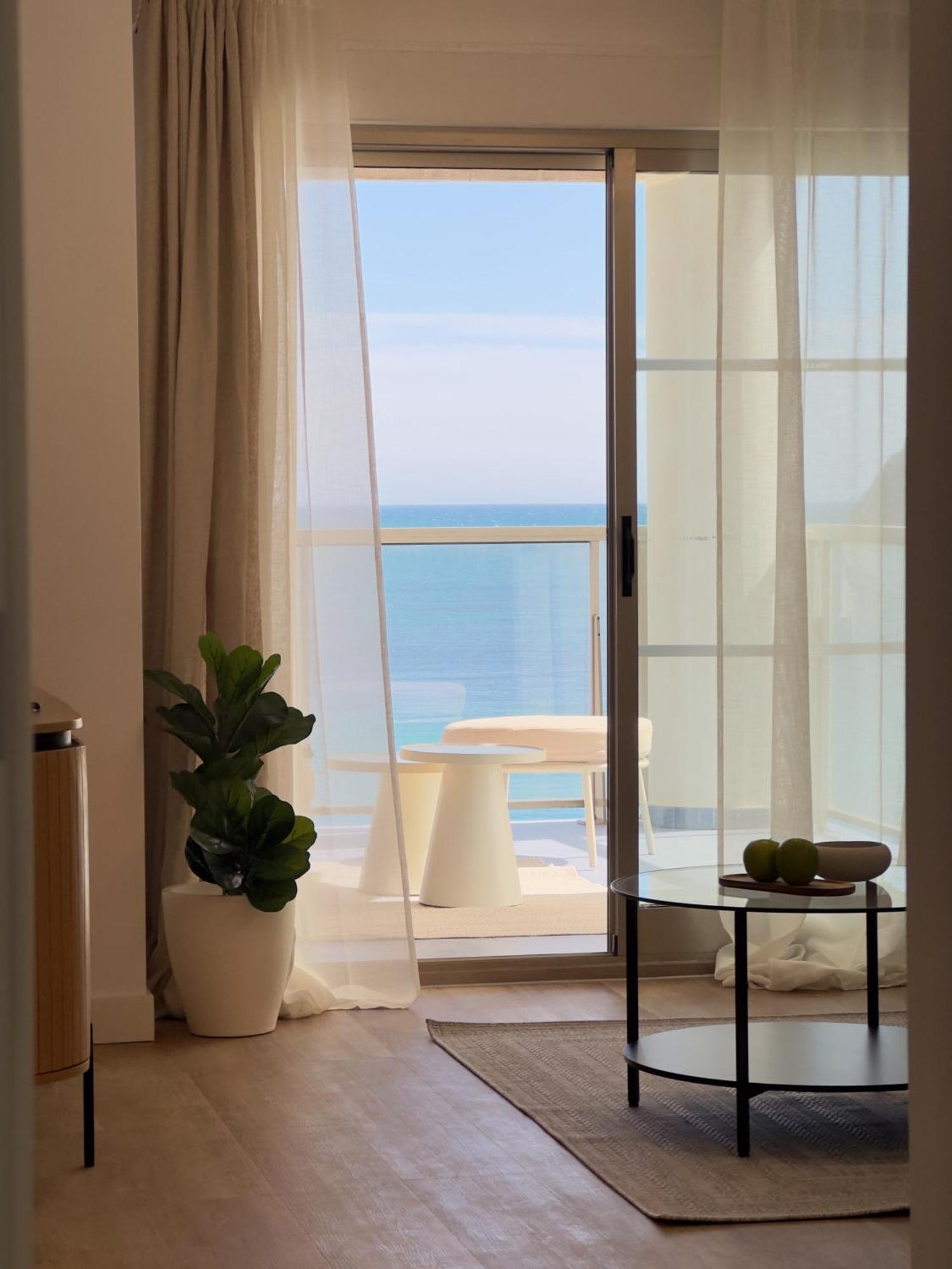 Casa Levante - Modern Beachfront With Sea View Apartment Calpe