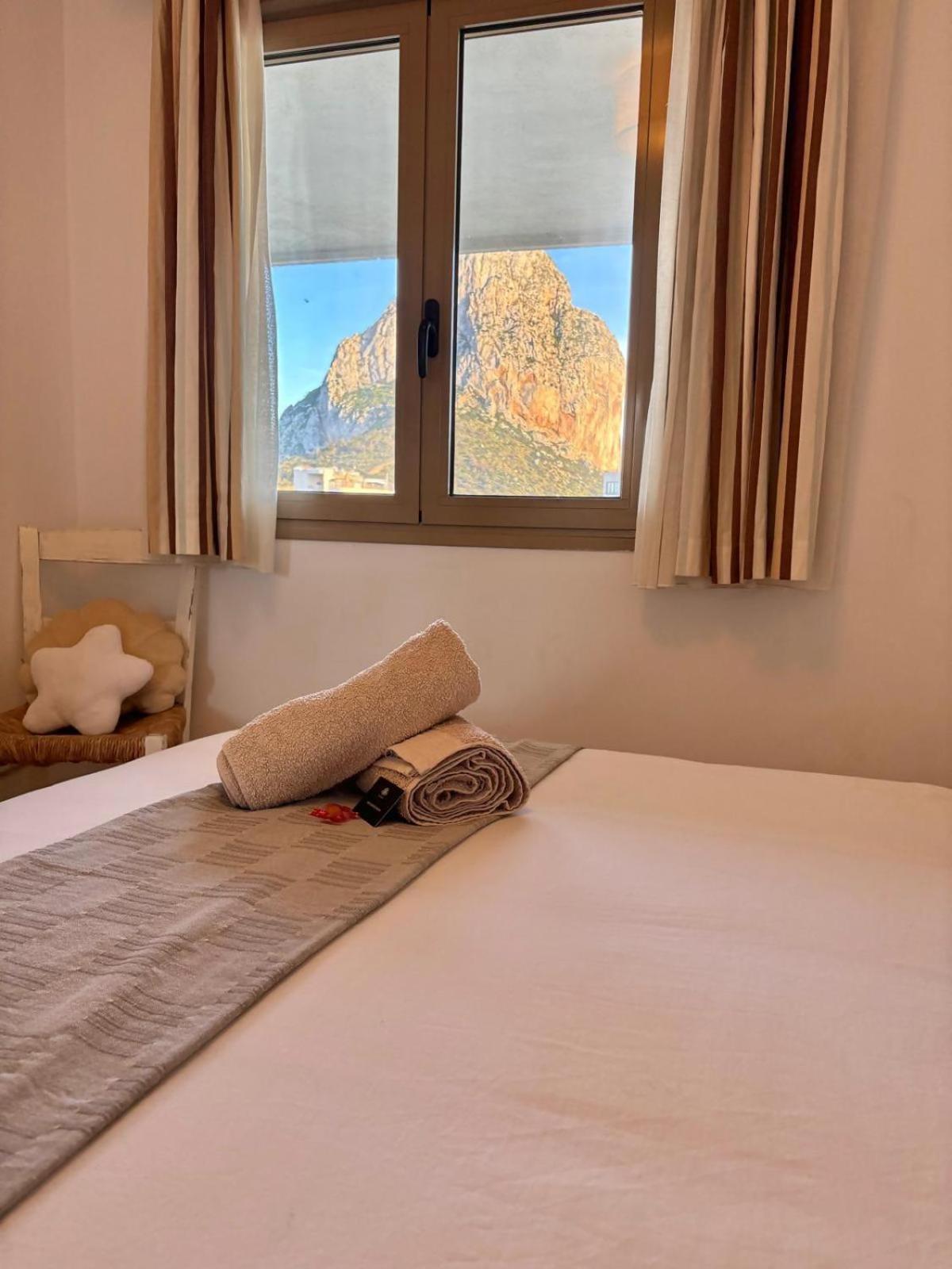 With Sea View Pool & Private Parking Calpe