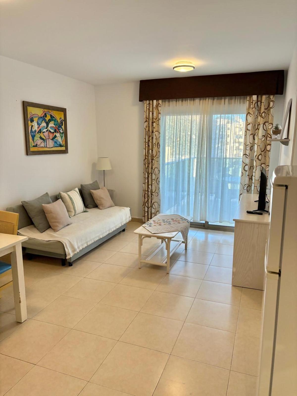 With Sea View Pool & Private Parking