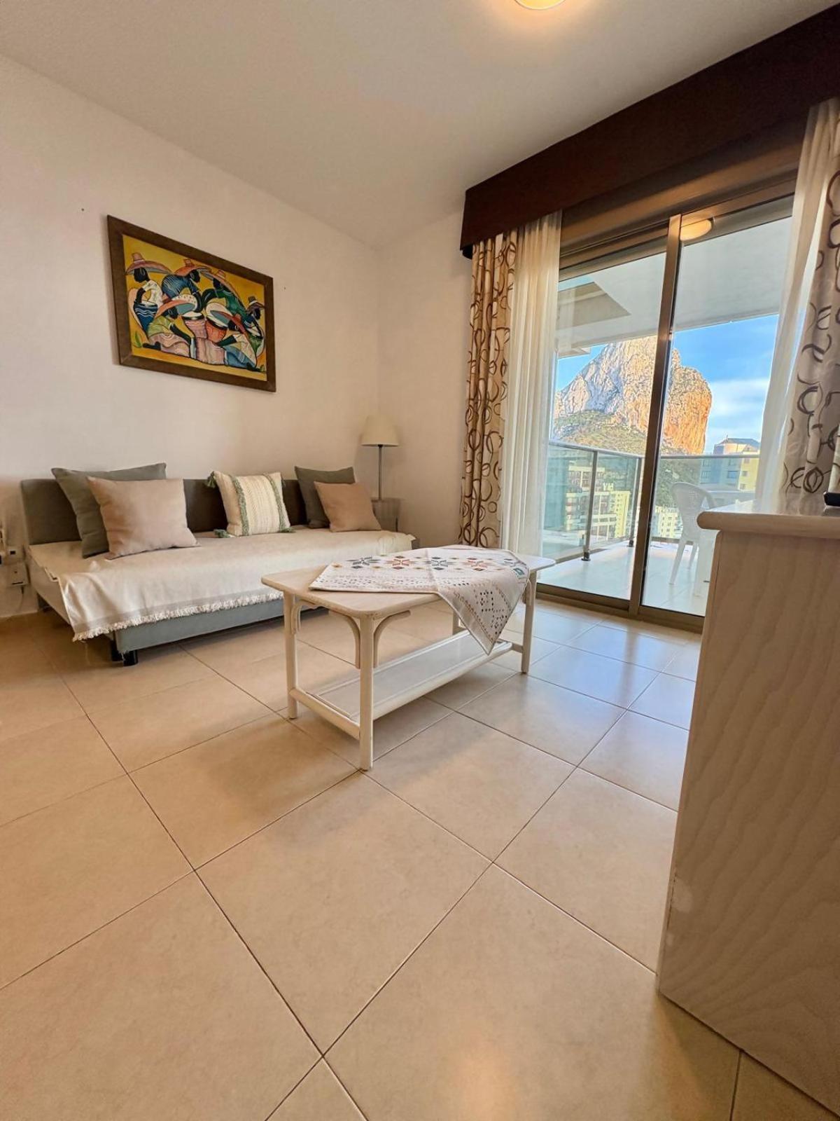 Apartamento With Sea View Pool & Private Parking *