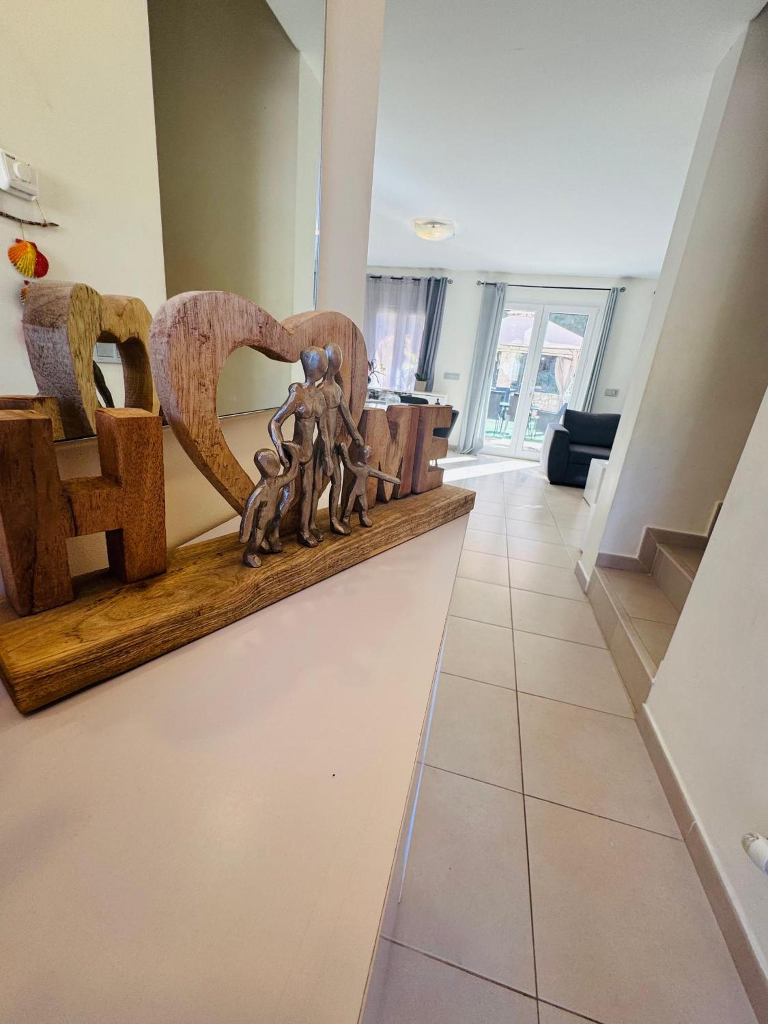 Сasa de vacaciones Adosado Entorno Playa Y Montana Tranquilidad Relax Jacuzzi Piscina Wifi Aire Jardin Barbacoa Y Parking *