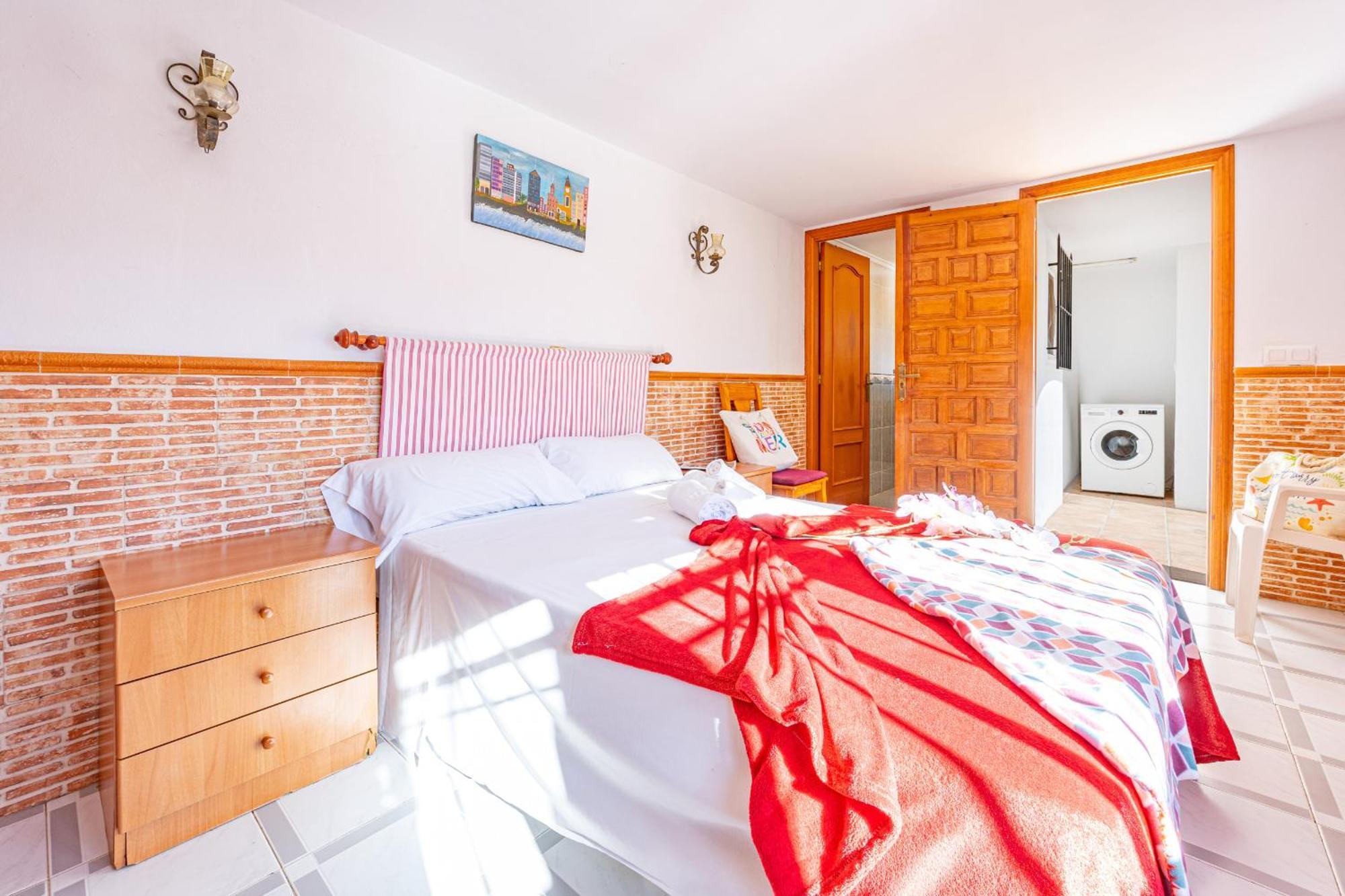 Tere - Plusholidays Villa
