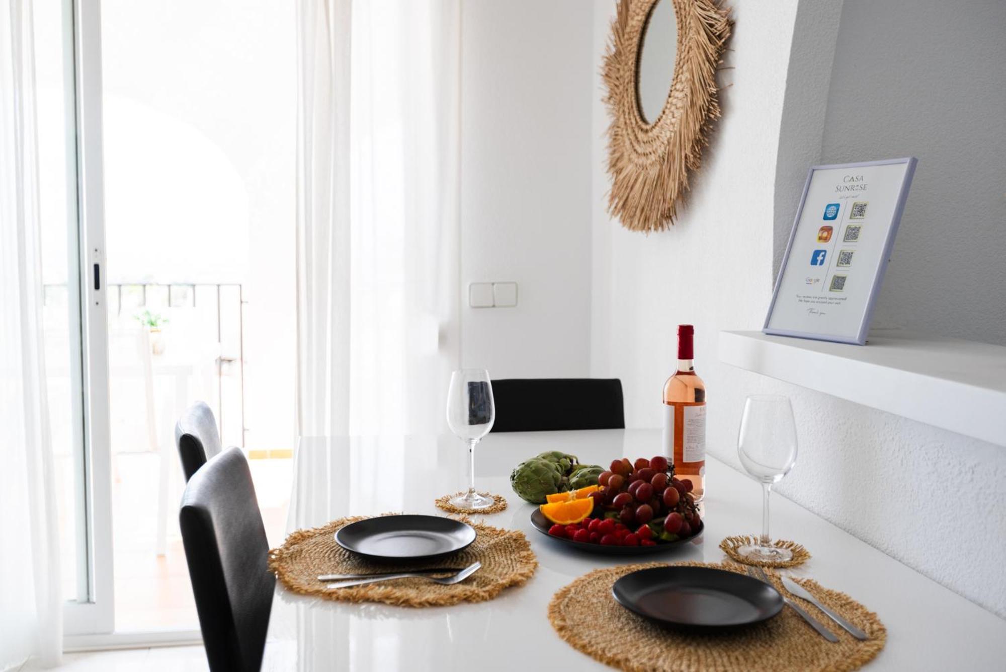 Casa Sunrise - Costa Blanca House With Rooftop, 5 Swimming Pools And Panoramic Sea- And Views At Penon De Ifach
