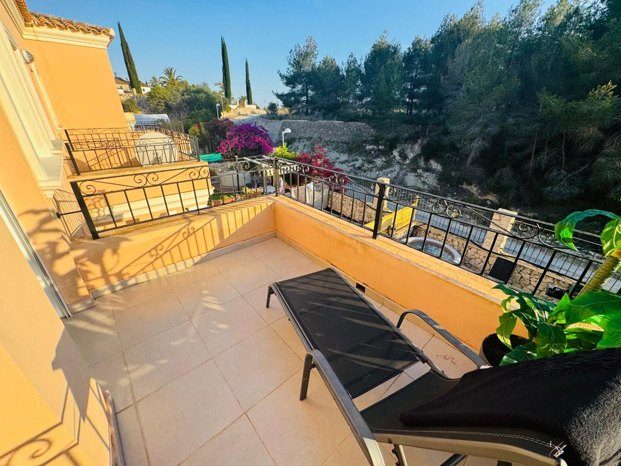Adosado Entorno Playa Y Montana Tranquilidad Relax Jacuzzi Piscina Wifi Aire Jardin Barbacoa Y Parking Calpe