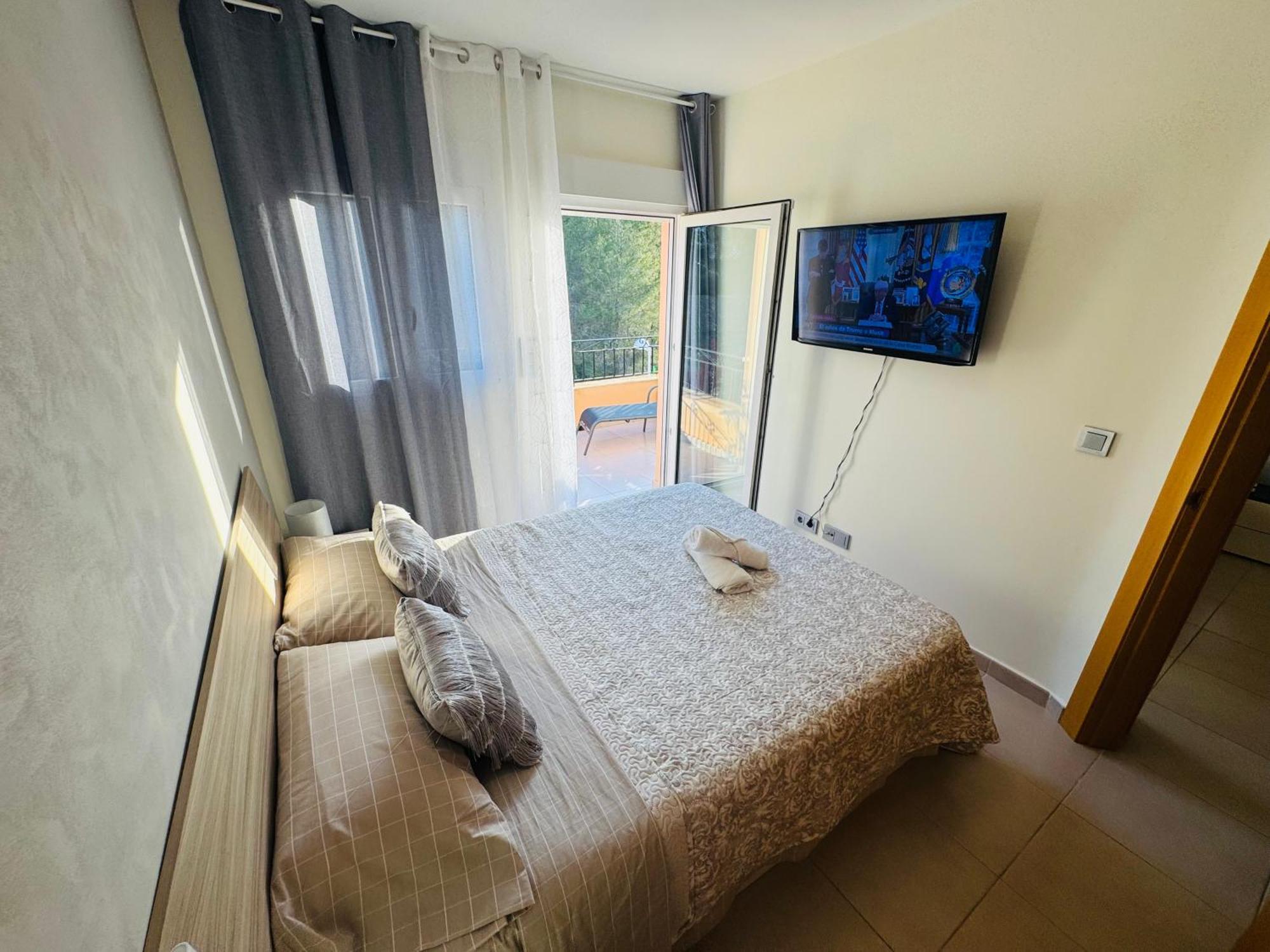 Adosado Entorno Playa Y Montana Tranquilidad Relax Jacuzzi Piscina Wifi Aire Jardin Barbacoa Y Parking Сasa de vacaciones