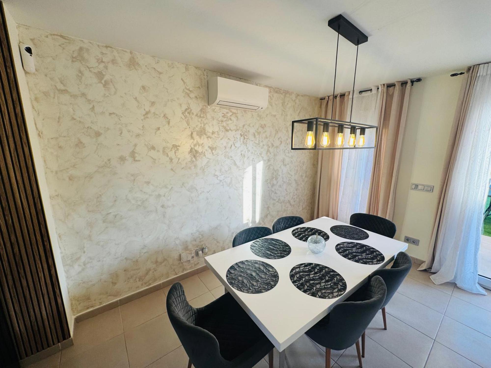 Сasa de vacaciones Adosado Entorno Playa Y Montana Tranquilidad Relax Jacuzzi Piscina Wifi Aire Jardin Barbacoa Y Parking *