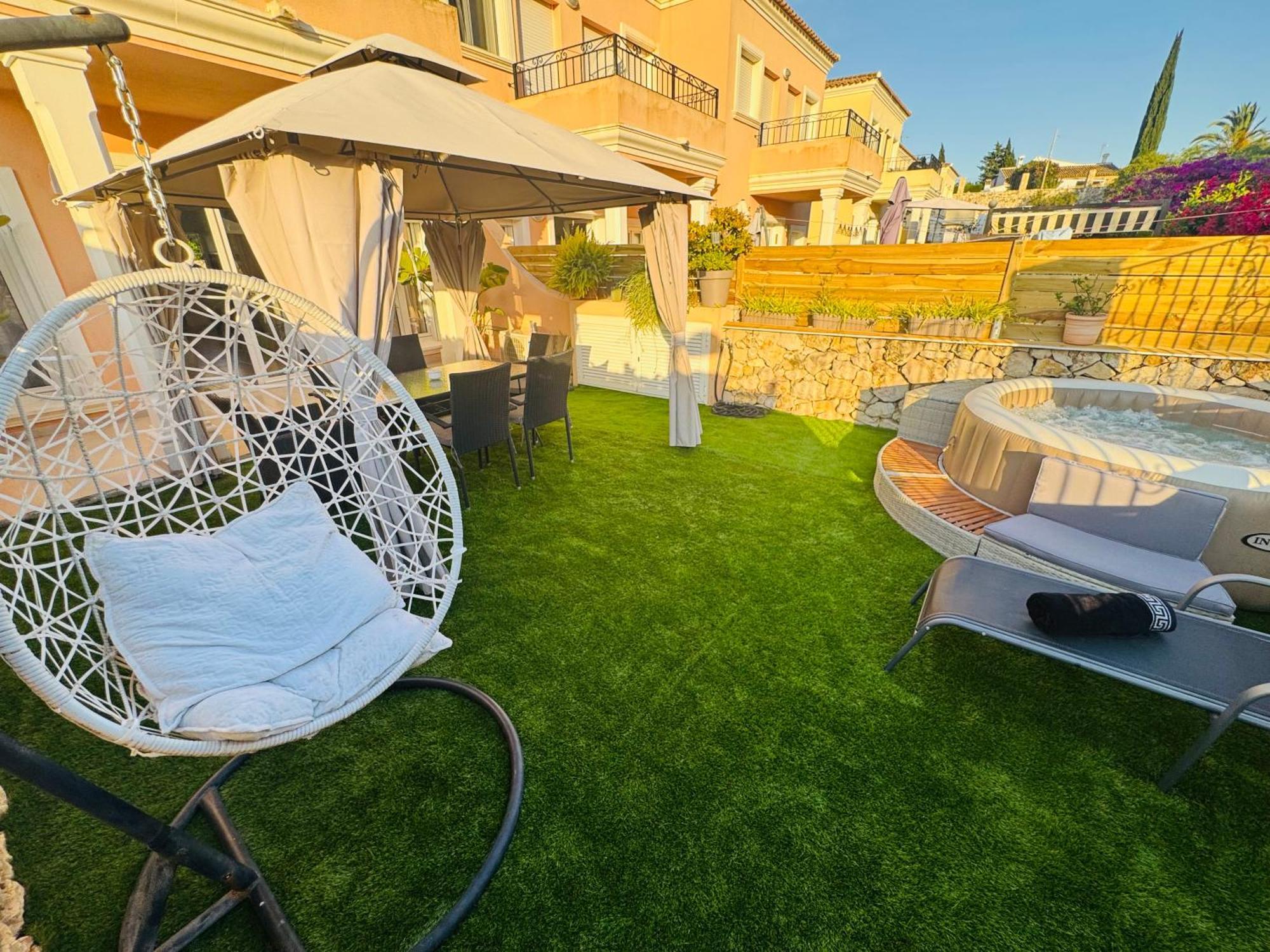 Adosado Entorno Playa Y Montana Tranquilidad Relax Jacuzzi Piscina Wifi Aire Jardin Barbacoa Y Parking