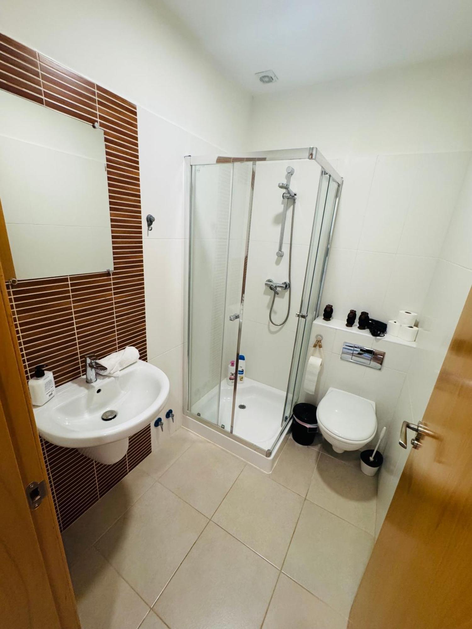 Adosado Entorno Playa Y Montana Tranquilidad Relax Jacuzzi Piscina Wifi Aire Jardin Barbacoa Y Parking Сasa de vacaciones