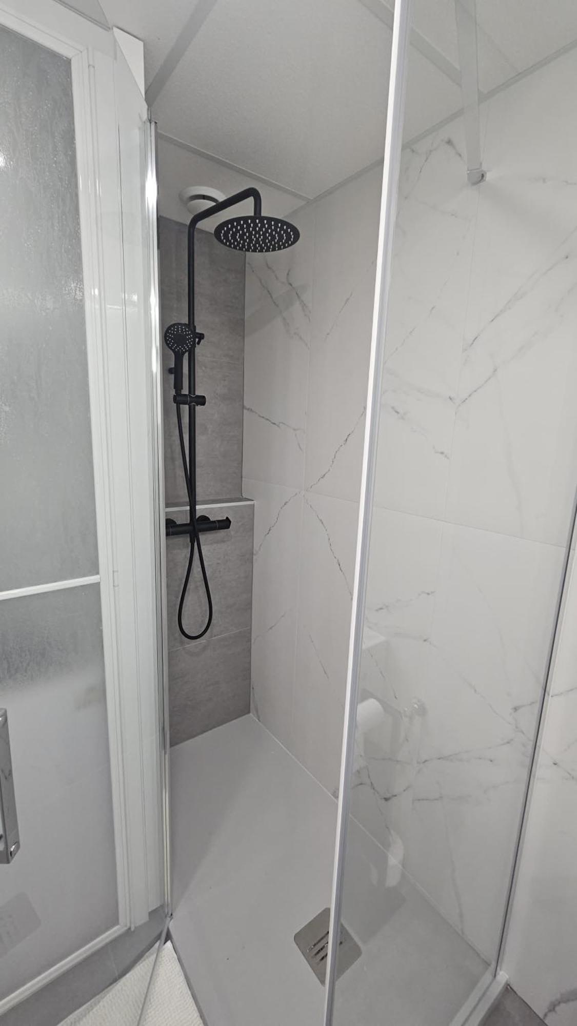 Ambar 216b