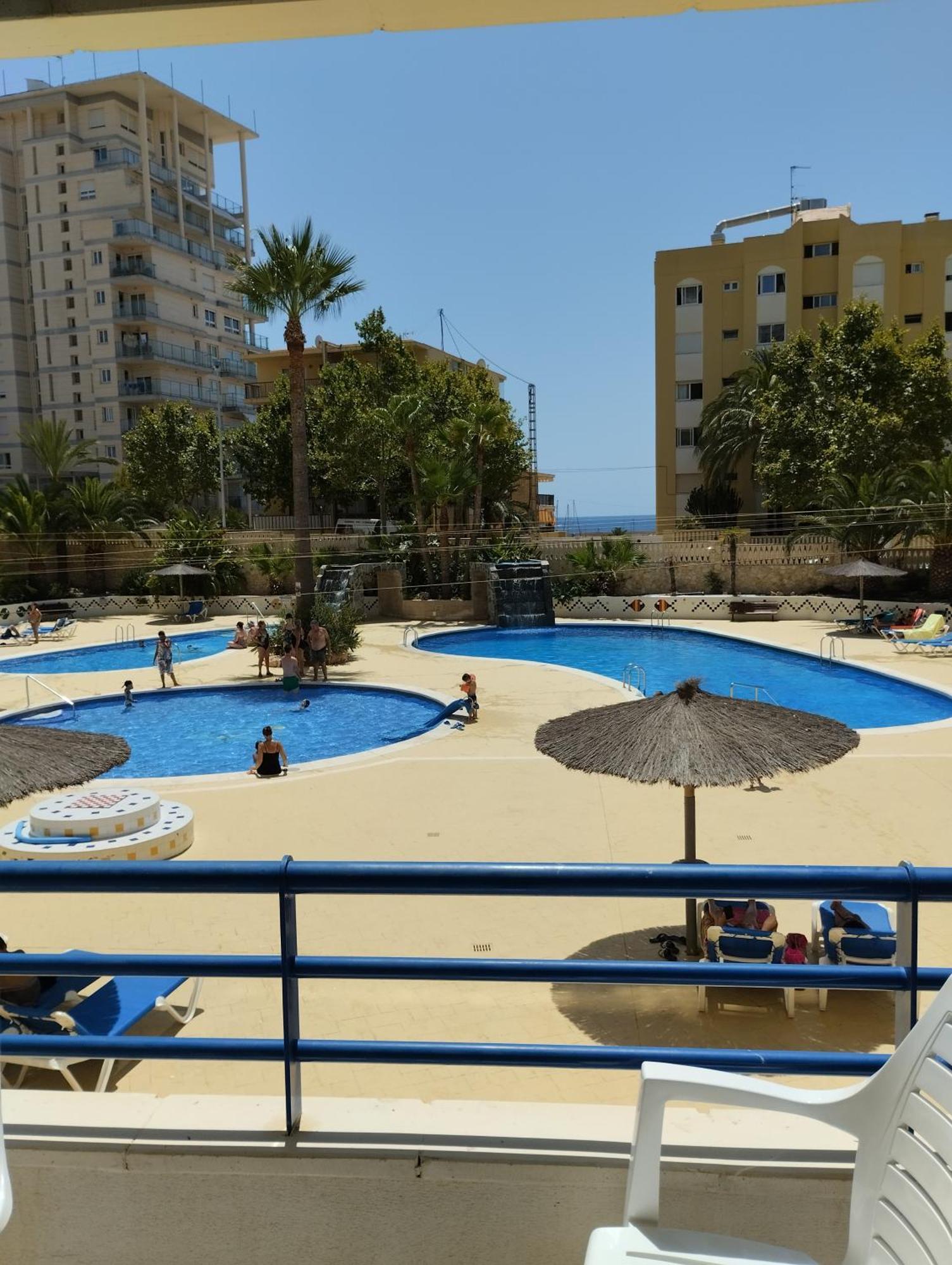 Oasis: Equipped With Terrace, Pools & Free Amenities * Calpe