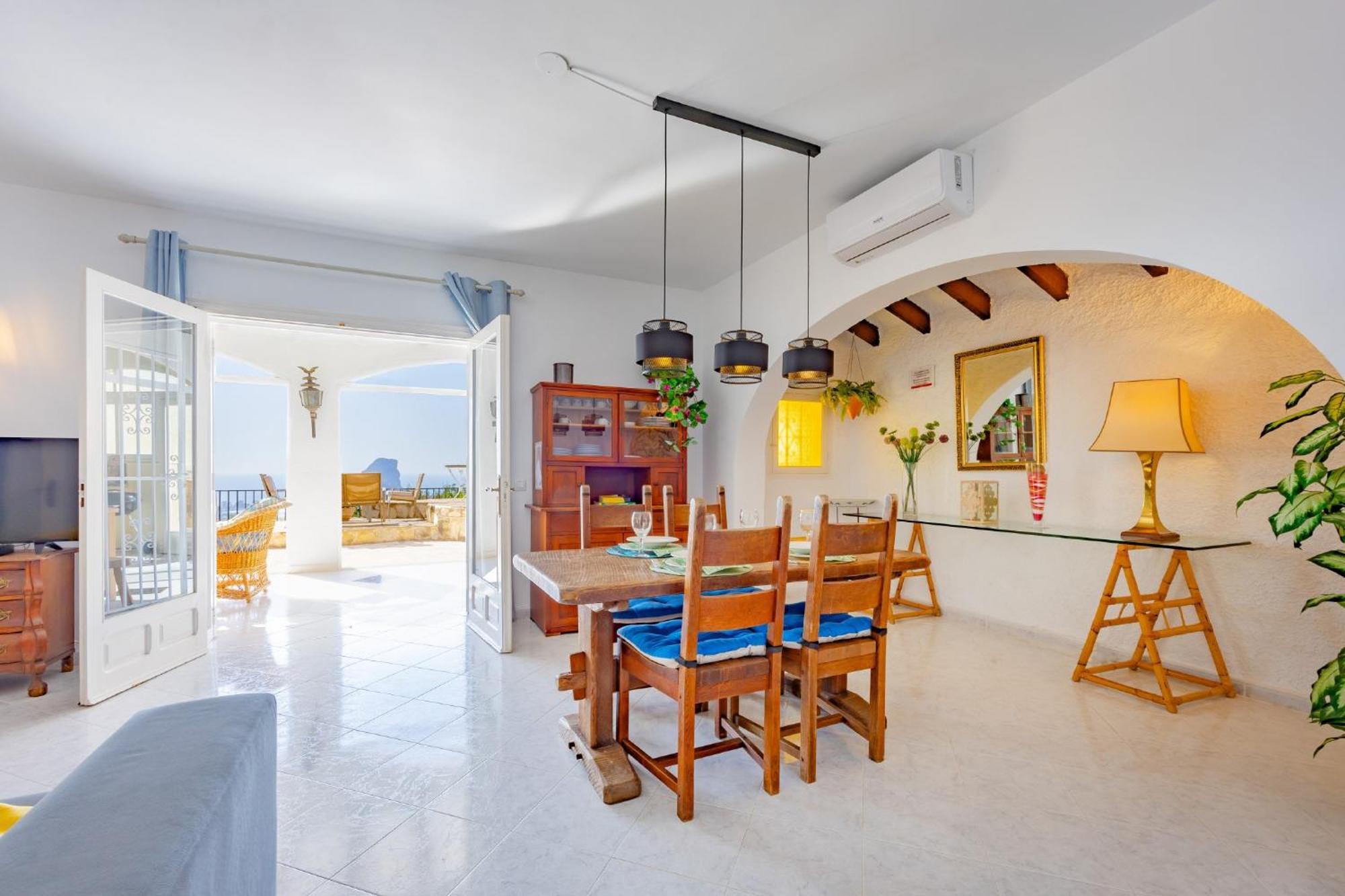 Alicia - Plusholidays Villa