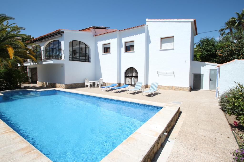 Villa Sara - Sea View With Private Pool In