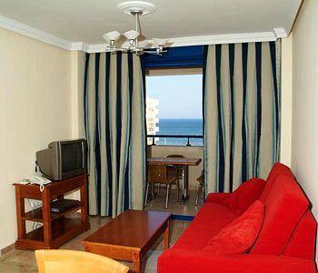 Victoria Hotel 3*