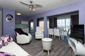Caleta - Plusholidays Villa *