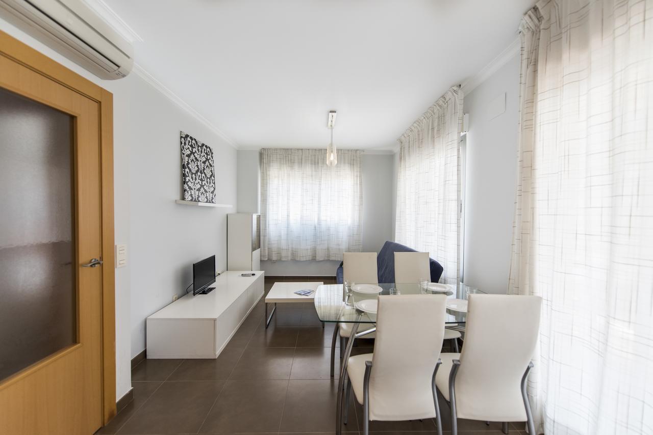 Realrent Penon Beach Apartment
