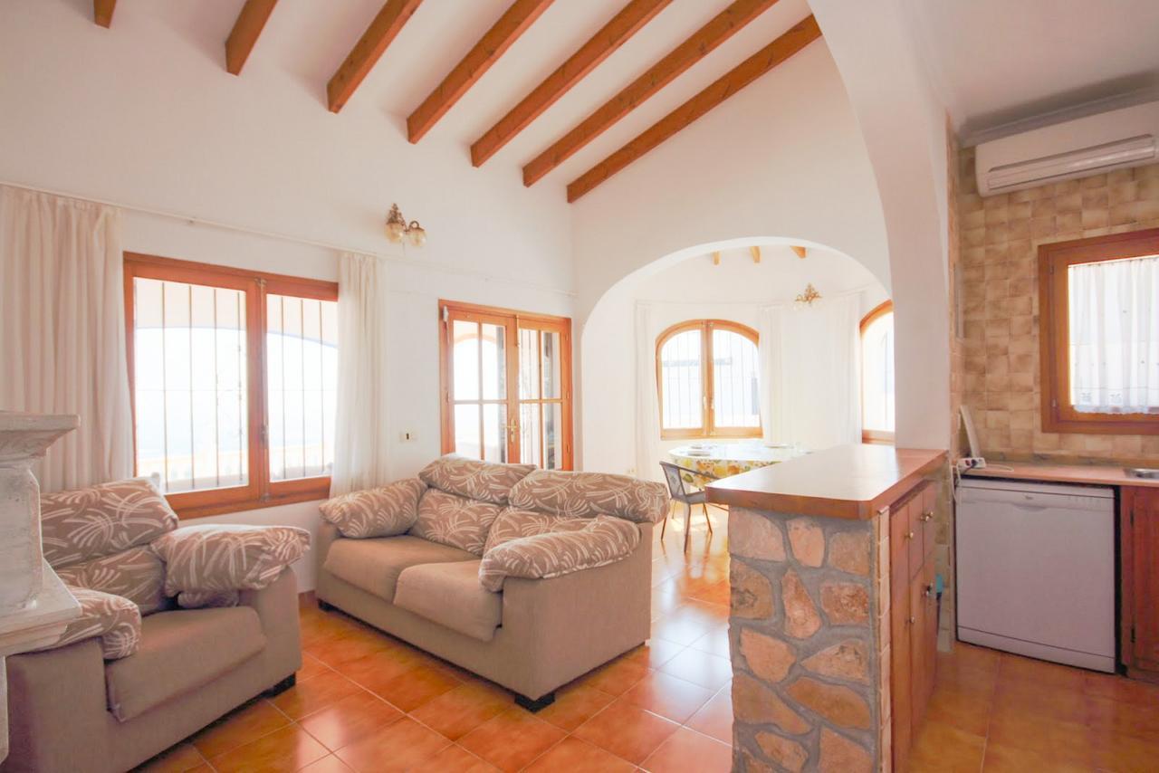 Villa Cucarres 0705 *