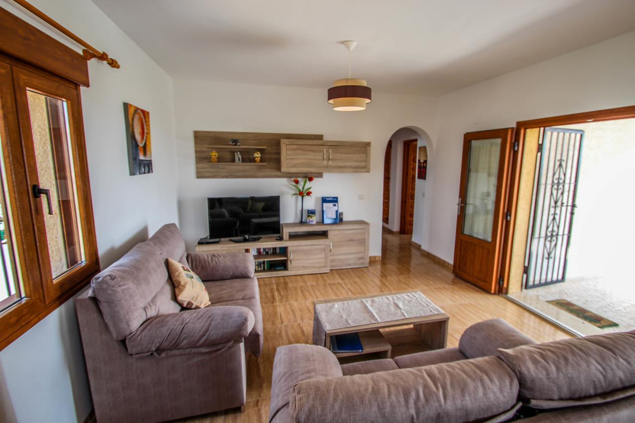 Villa Juanjo - Lovely Detached In Calpe