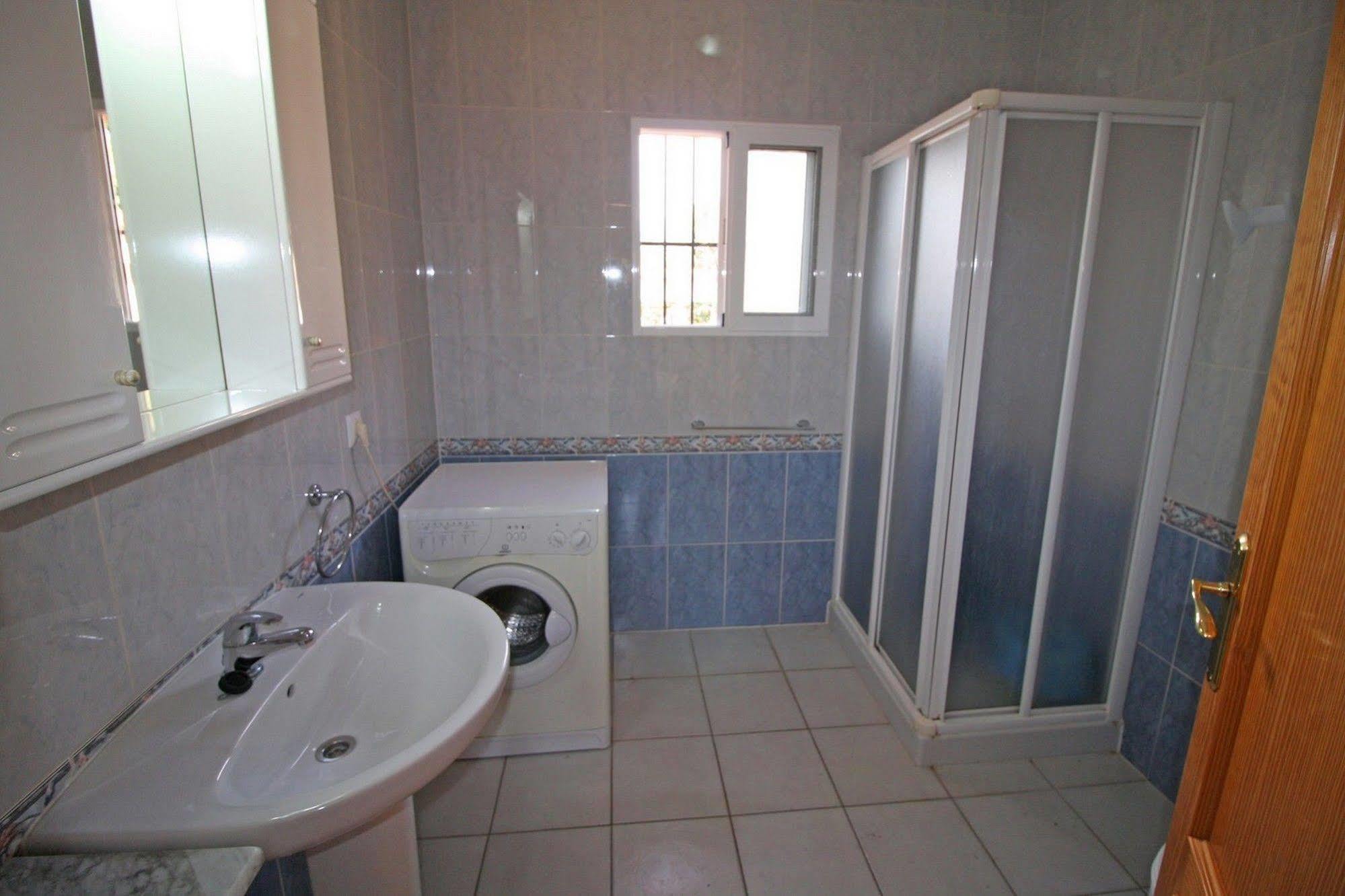 Costa - Dulce Vida Holiday home *