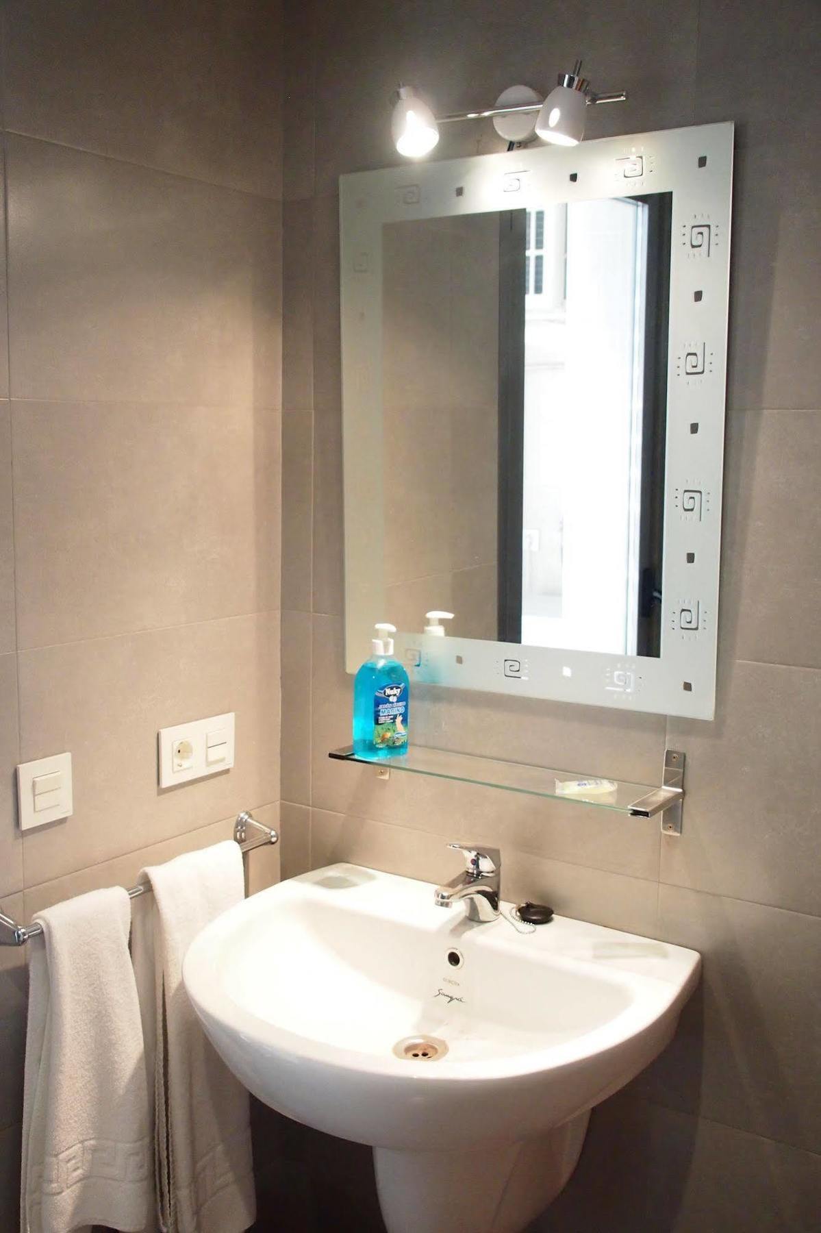 Realrent Penon Beach Apartment *