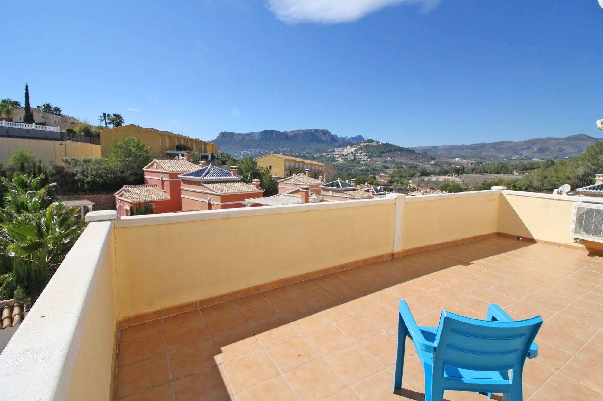 Lila Rosa Costa * Calpe