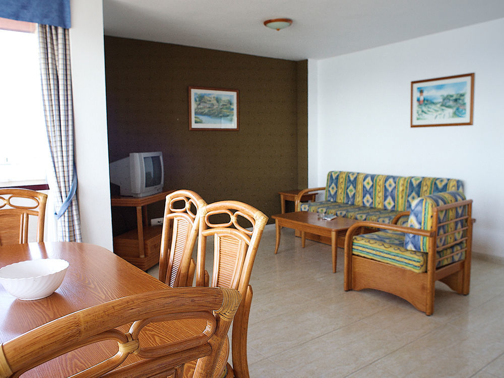 Coral Beach Unitursa Apartment