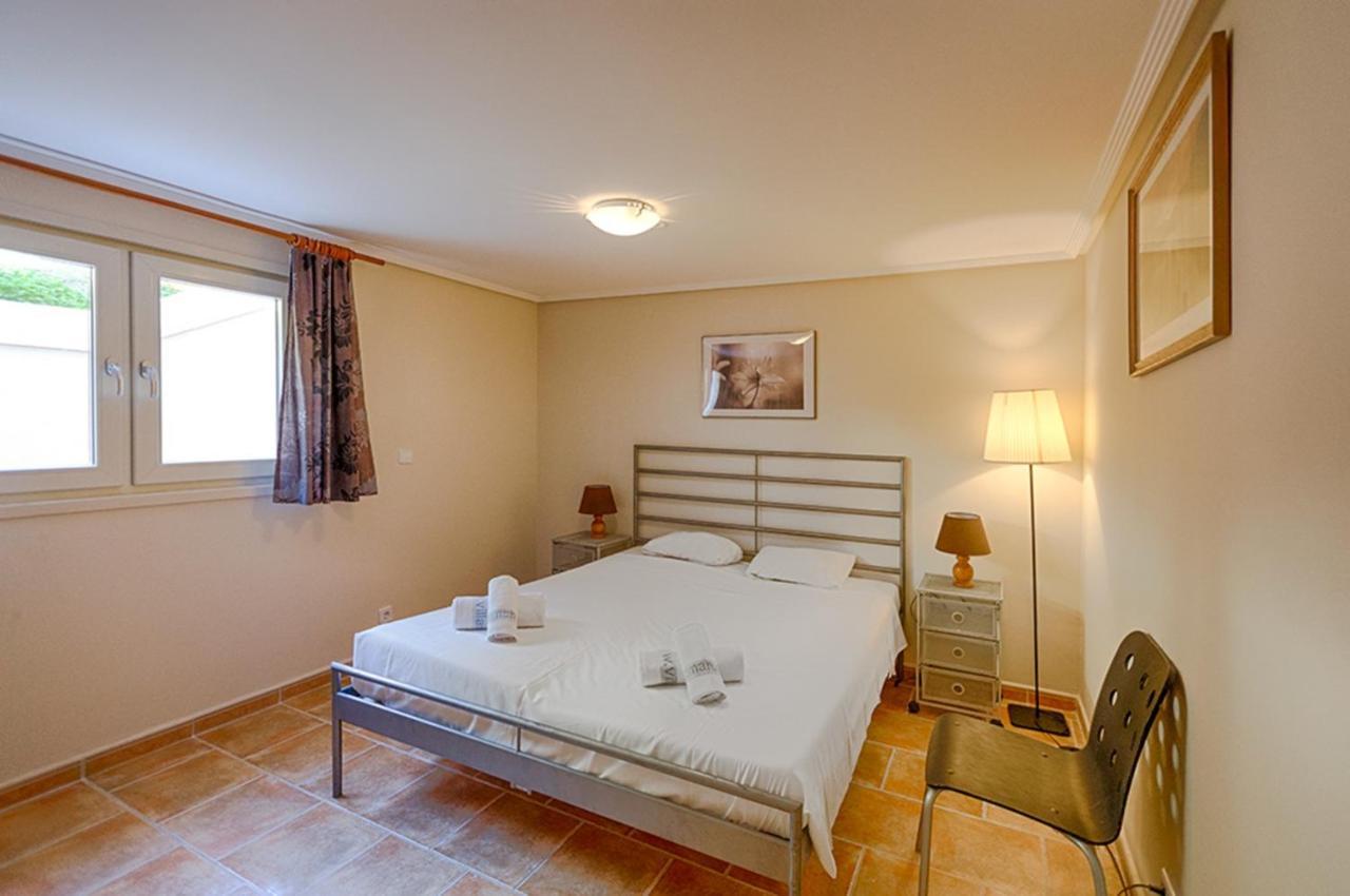 Villas Guzman - Romero Calpe