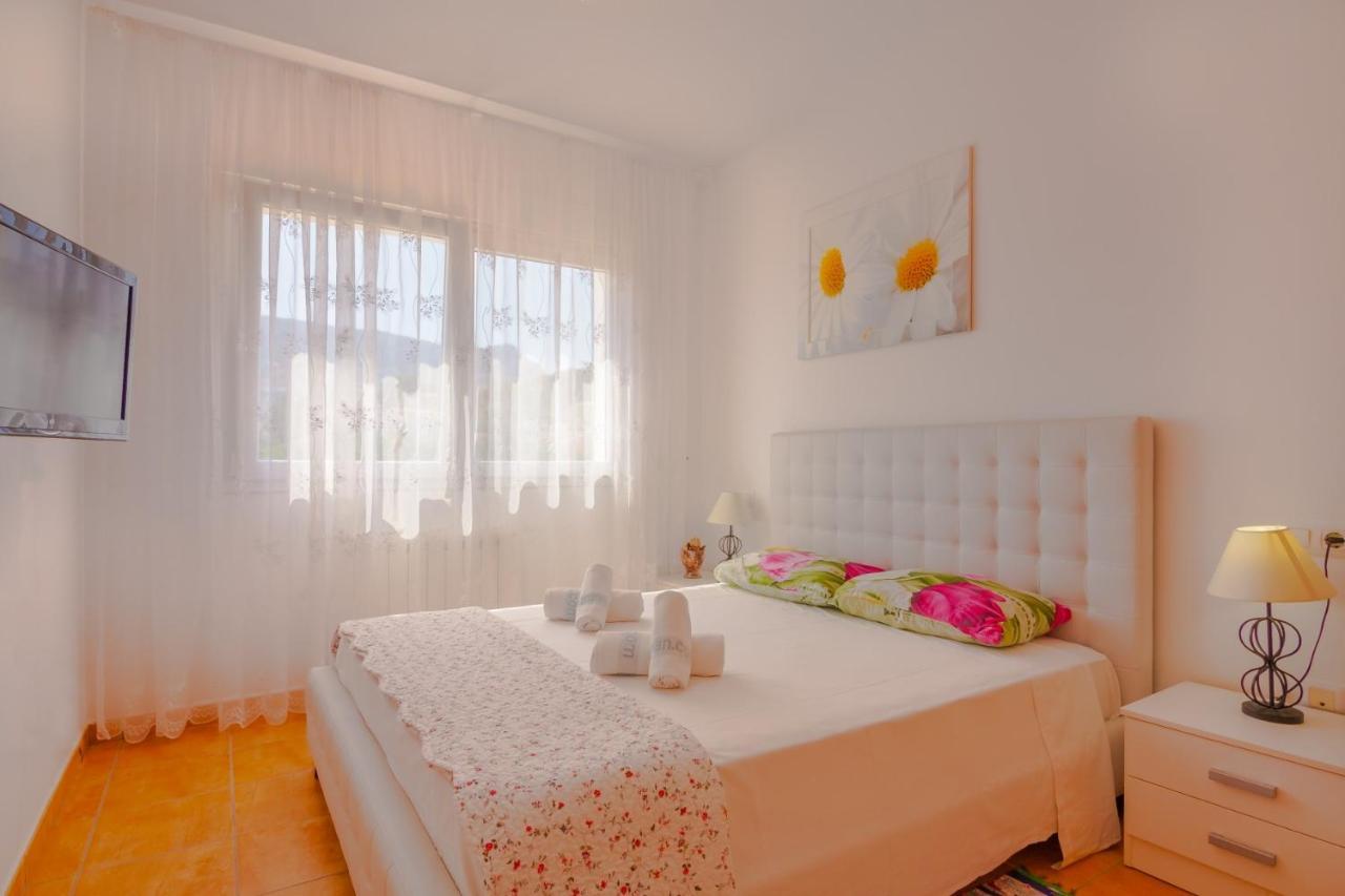Holiday home Villas Guzman-Grinev *