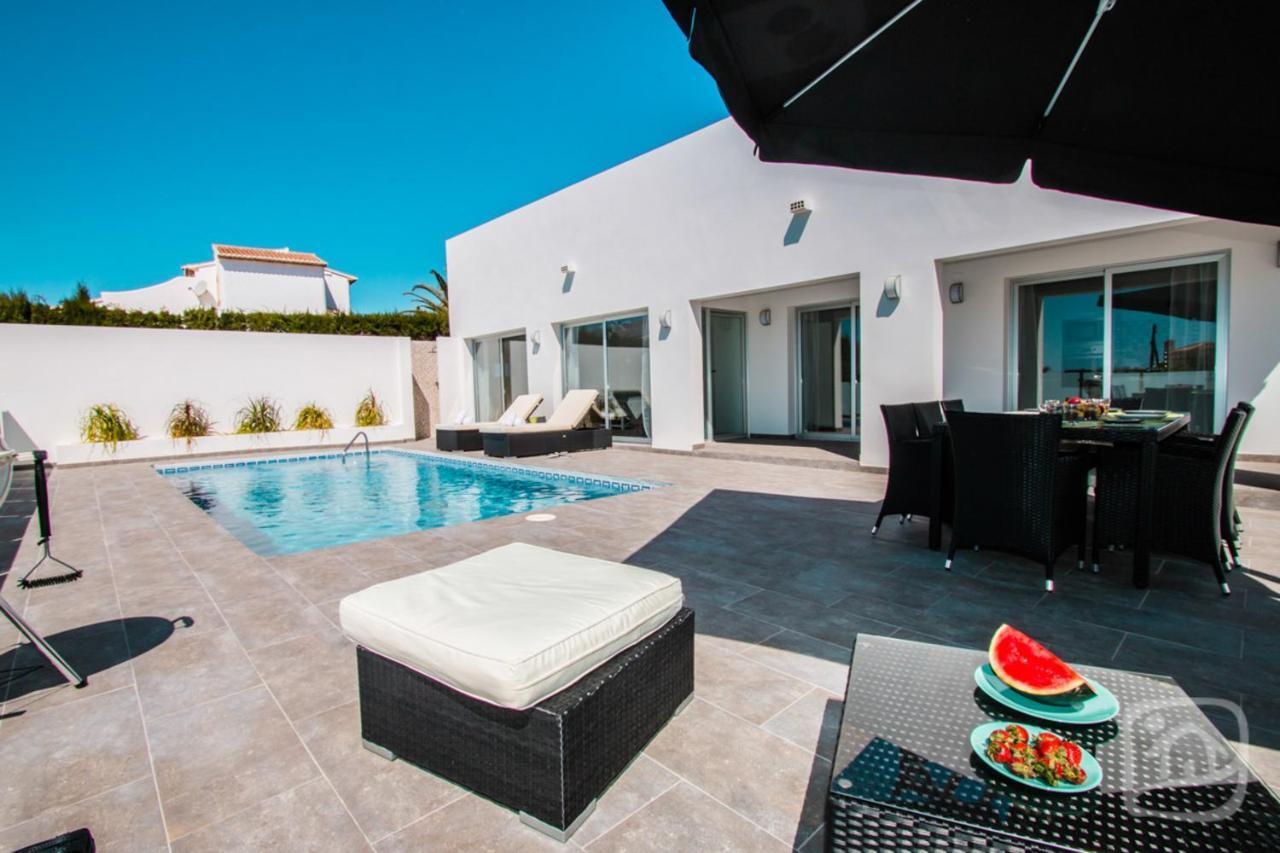 Abahana Villas Eole Villa *