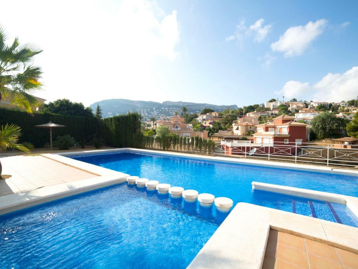 Holiday home Holiday Home Junio By Interhome *