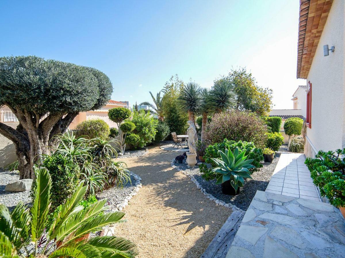 By Interhome Villa