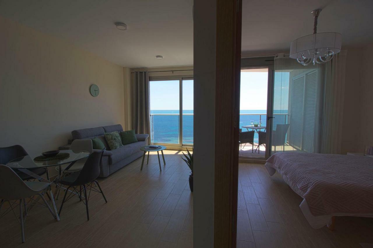 Beautiful Frontline Melioria With Panoramic Seaview Apartamento