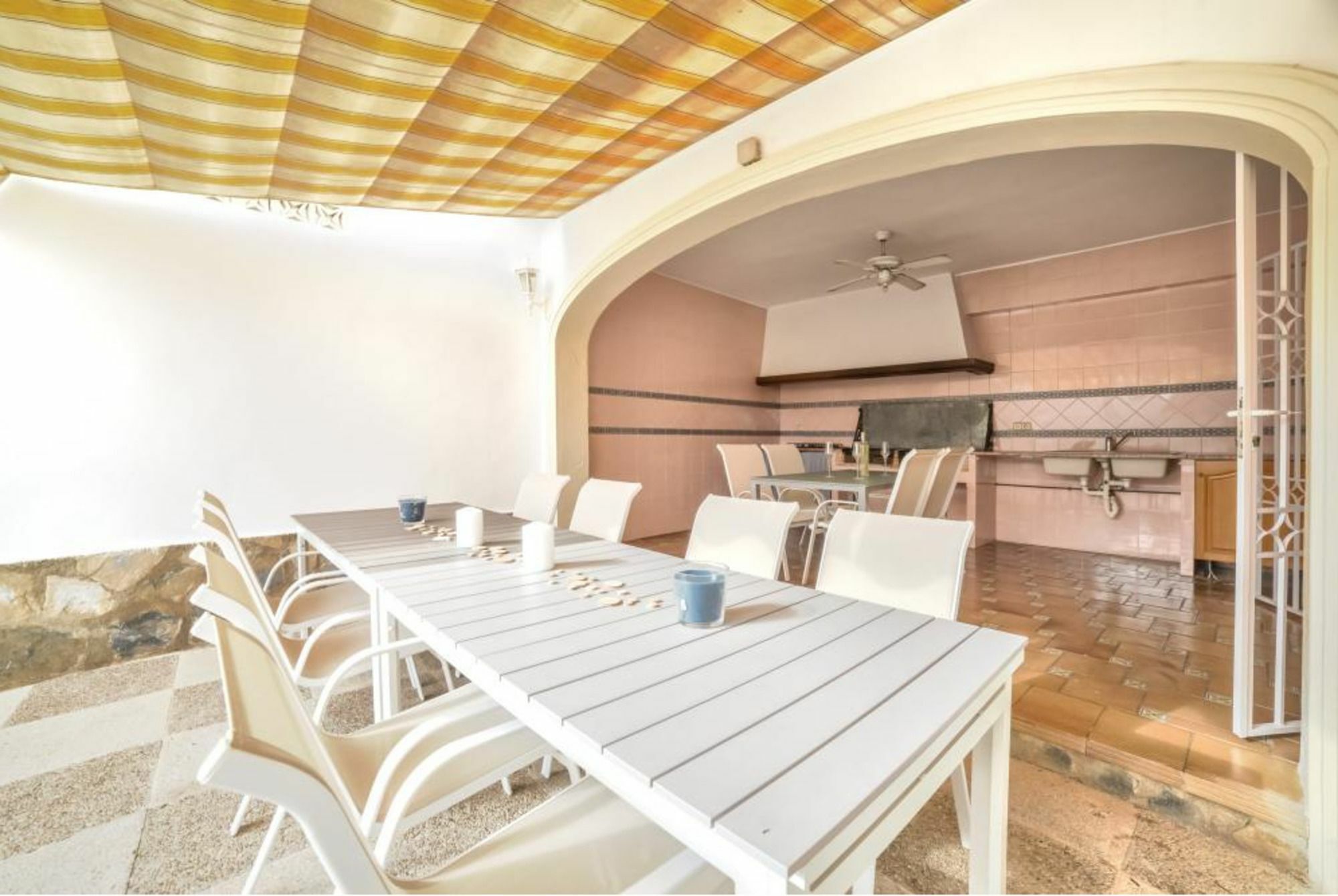 Villa In - 104270 By Mo *