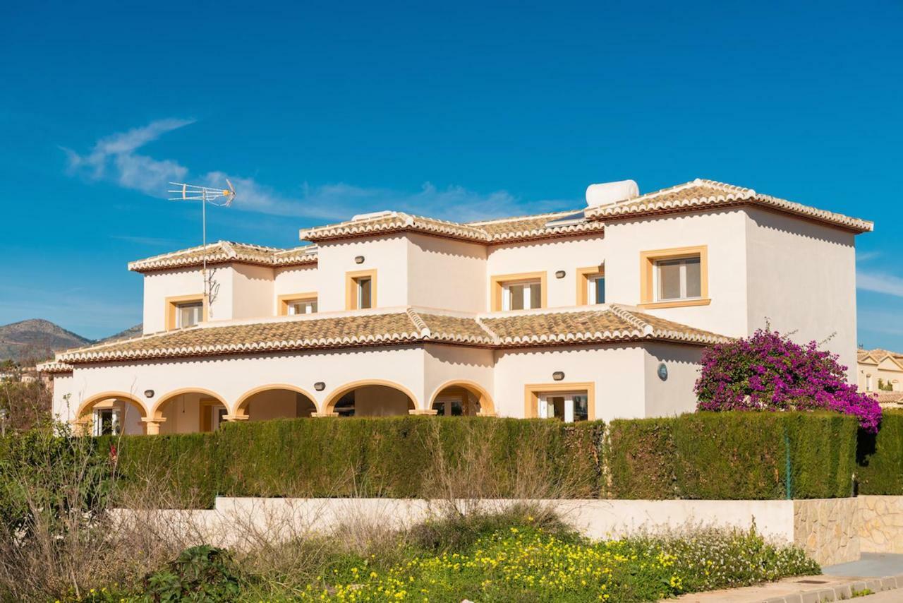Roig Villa