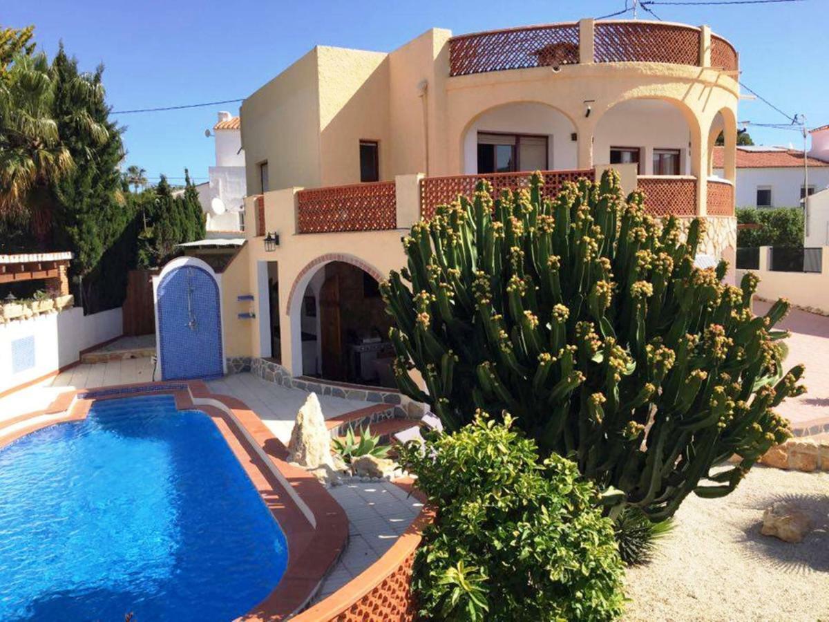 Vid-bil Villa