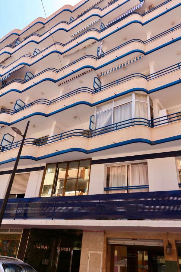 Apartamento 3- Bedroom In The Centre Of With Living Room, 1 Bathroom.