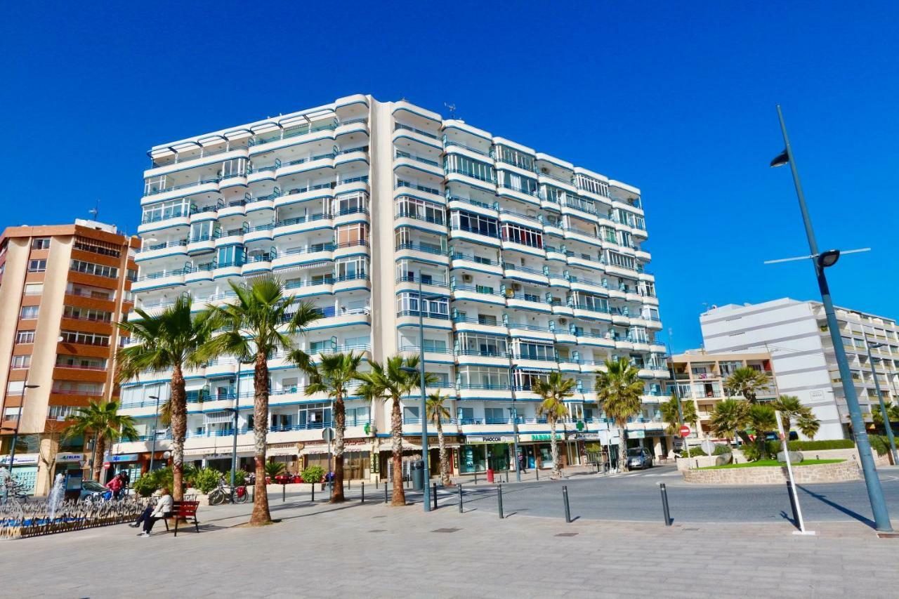 3- Bedroom In The Centre Of With Living Room, 1 Bathroom. * Calpe
